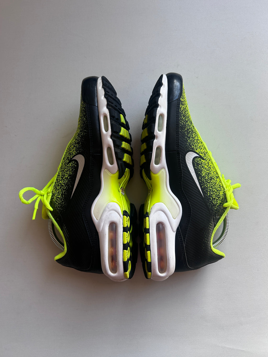 AIR MAX PLUS “NEON SPRAYPAINT” 42,5EU
