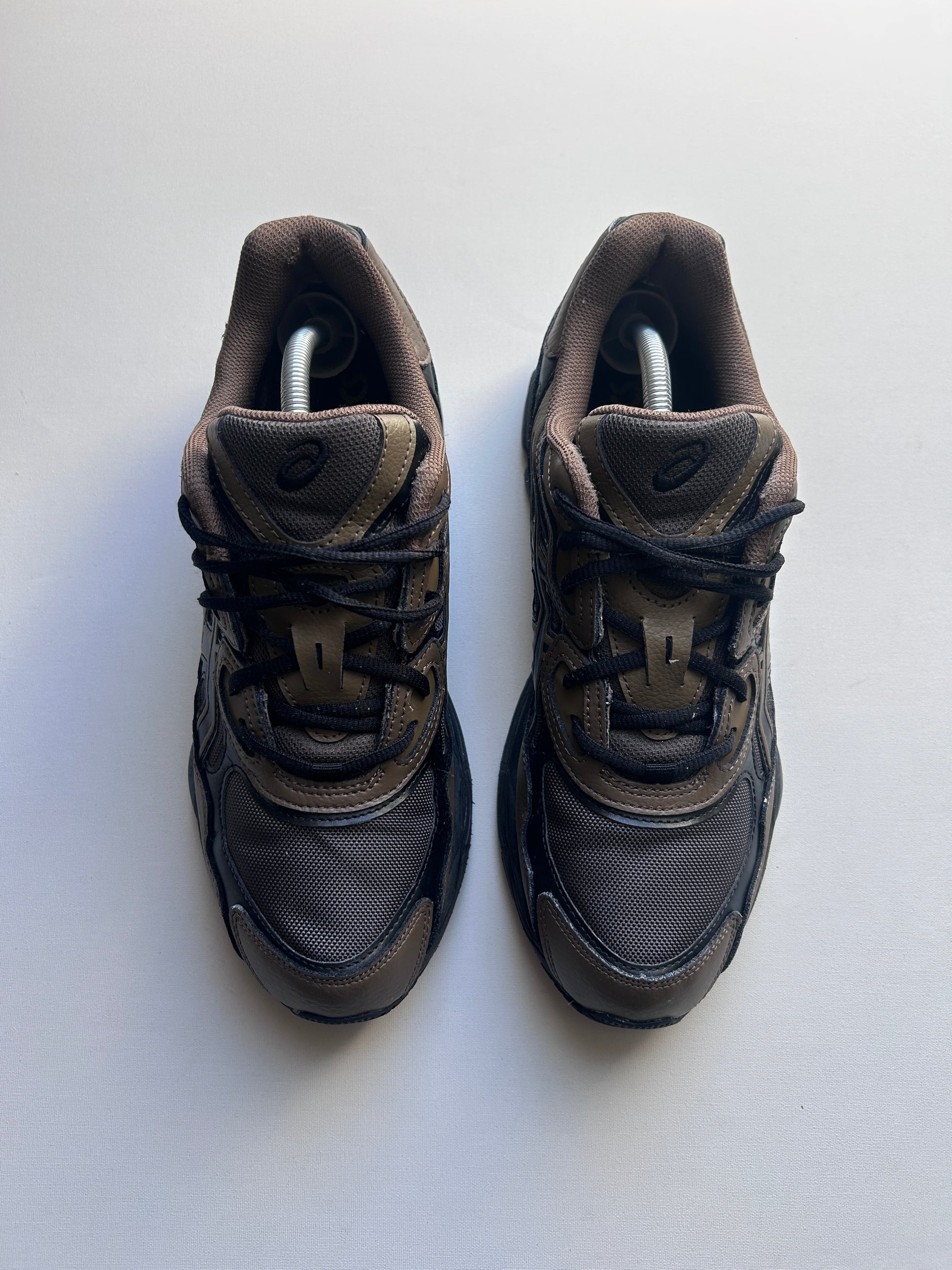 ASICS GEL NYC “DARK SEPIA” 44EU