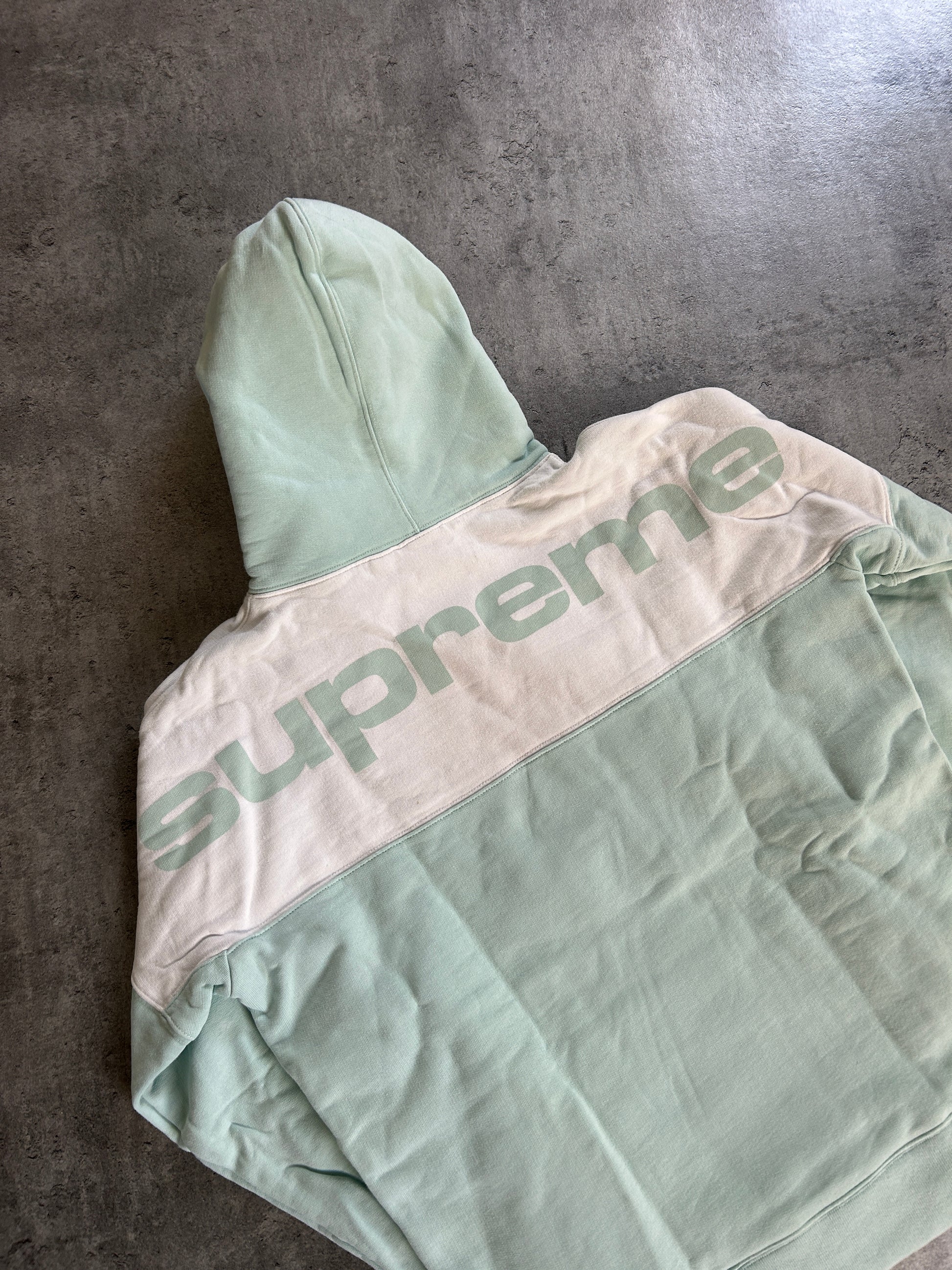 SUPREME BLOCKED HOODIE FW17 (L)