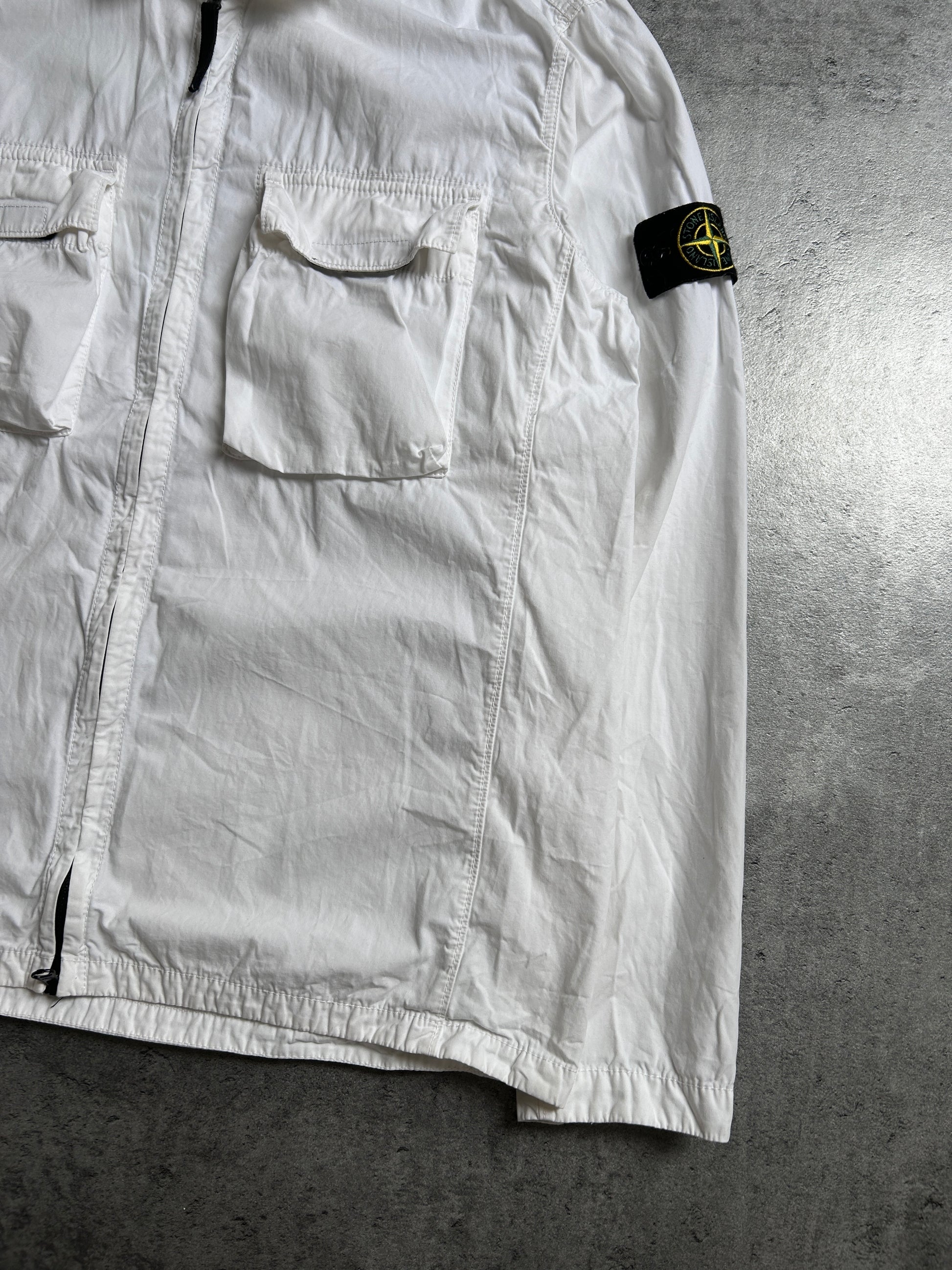 STONE ISLAND OVERSHIRT WHITE (L)