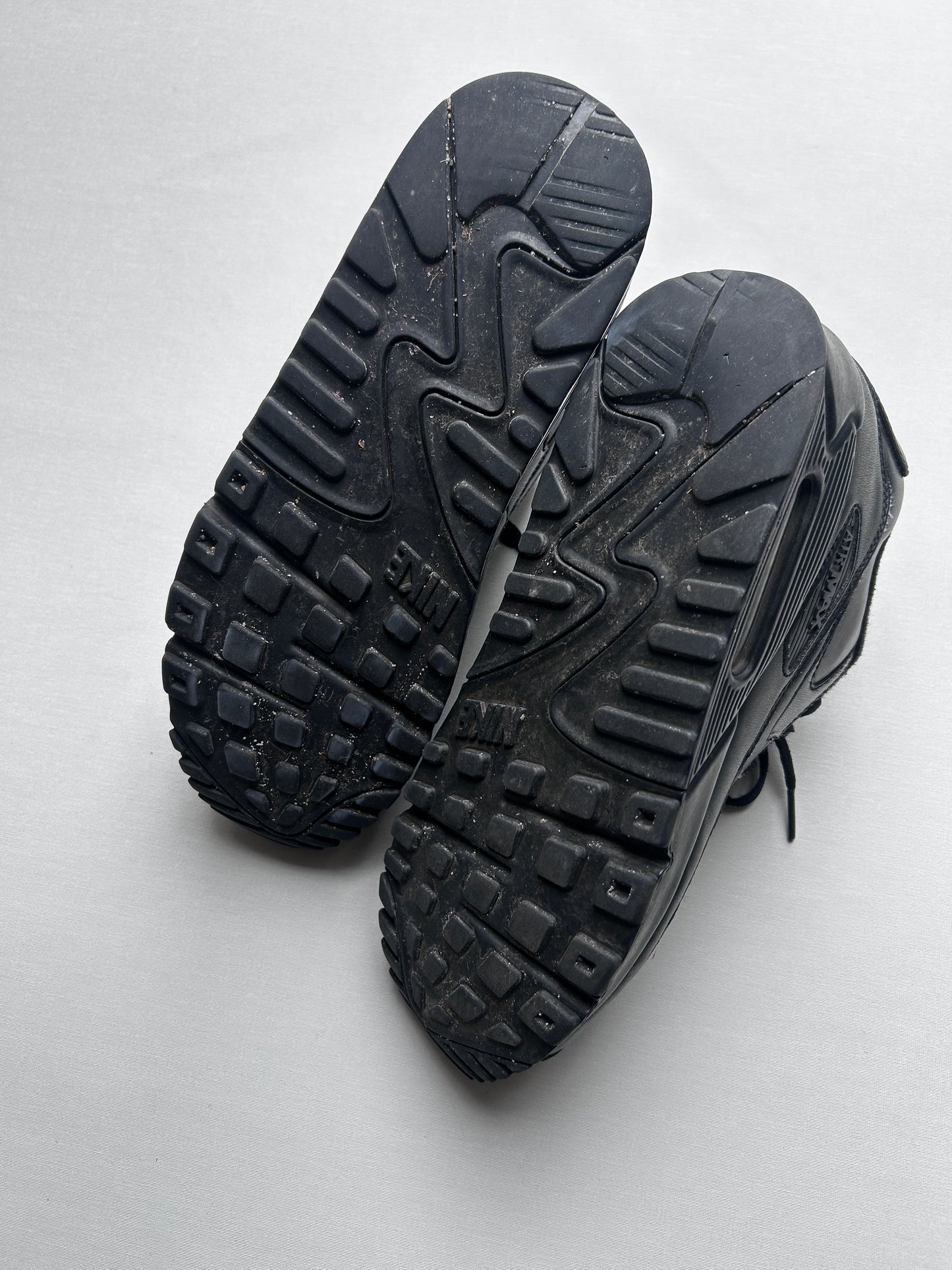 AIR MAX 90 LTHR “BLACK” 41EU