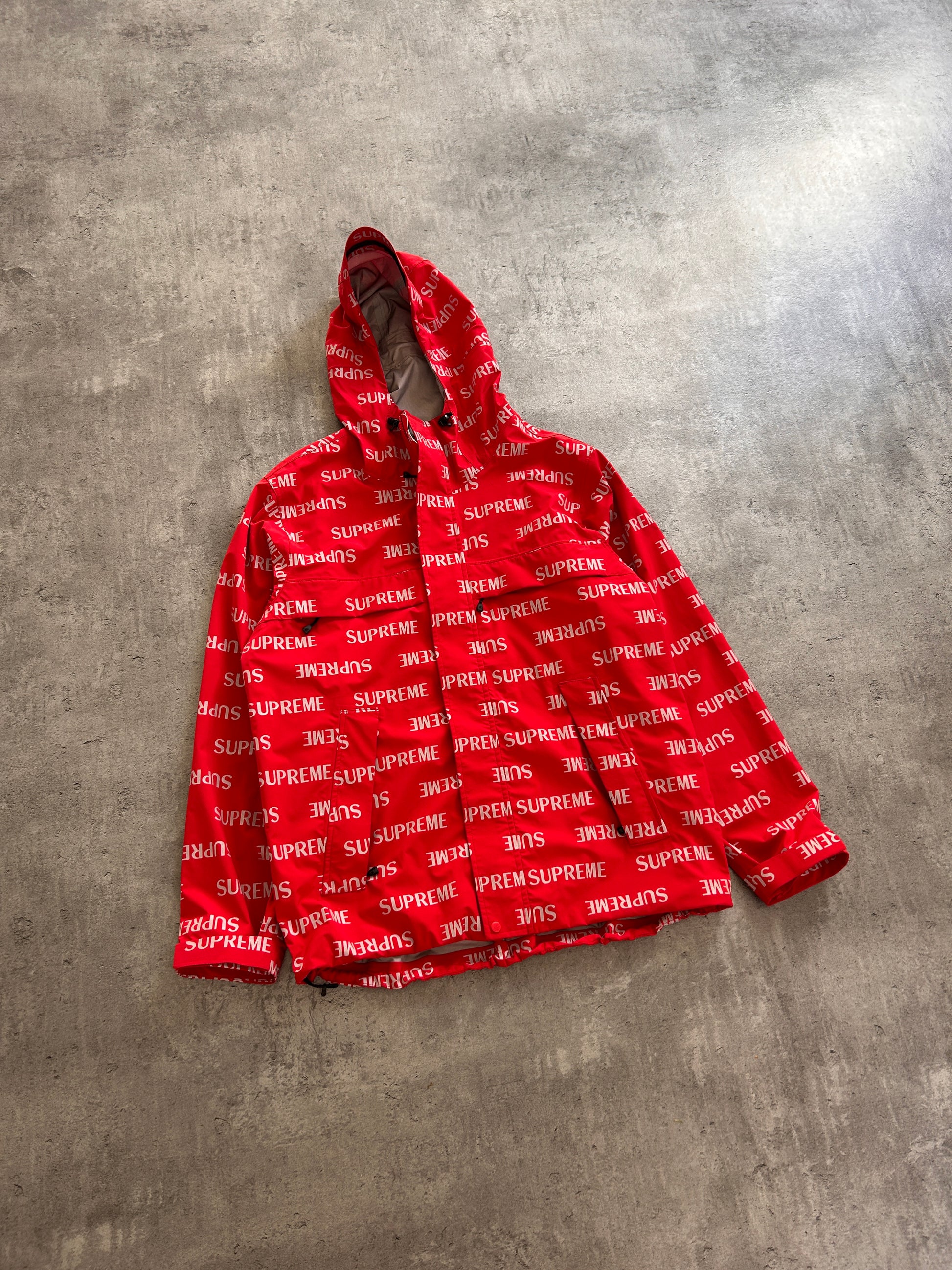 SUPREME REFLECTIVE REPEAT 3M TAPED SEAM JACKET (L)
