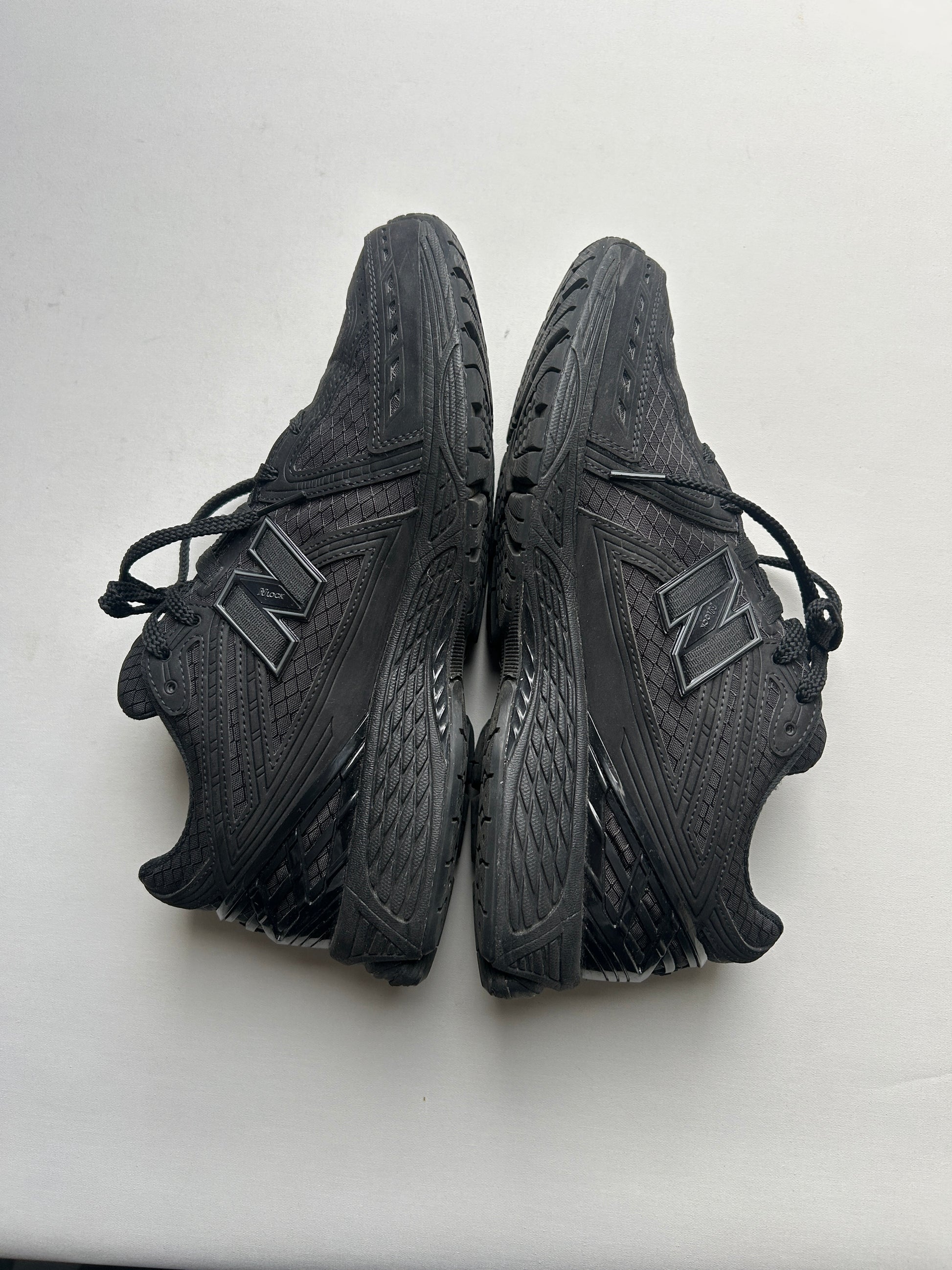 NB1906R “CORDURA BLACK” 44,5EU