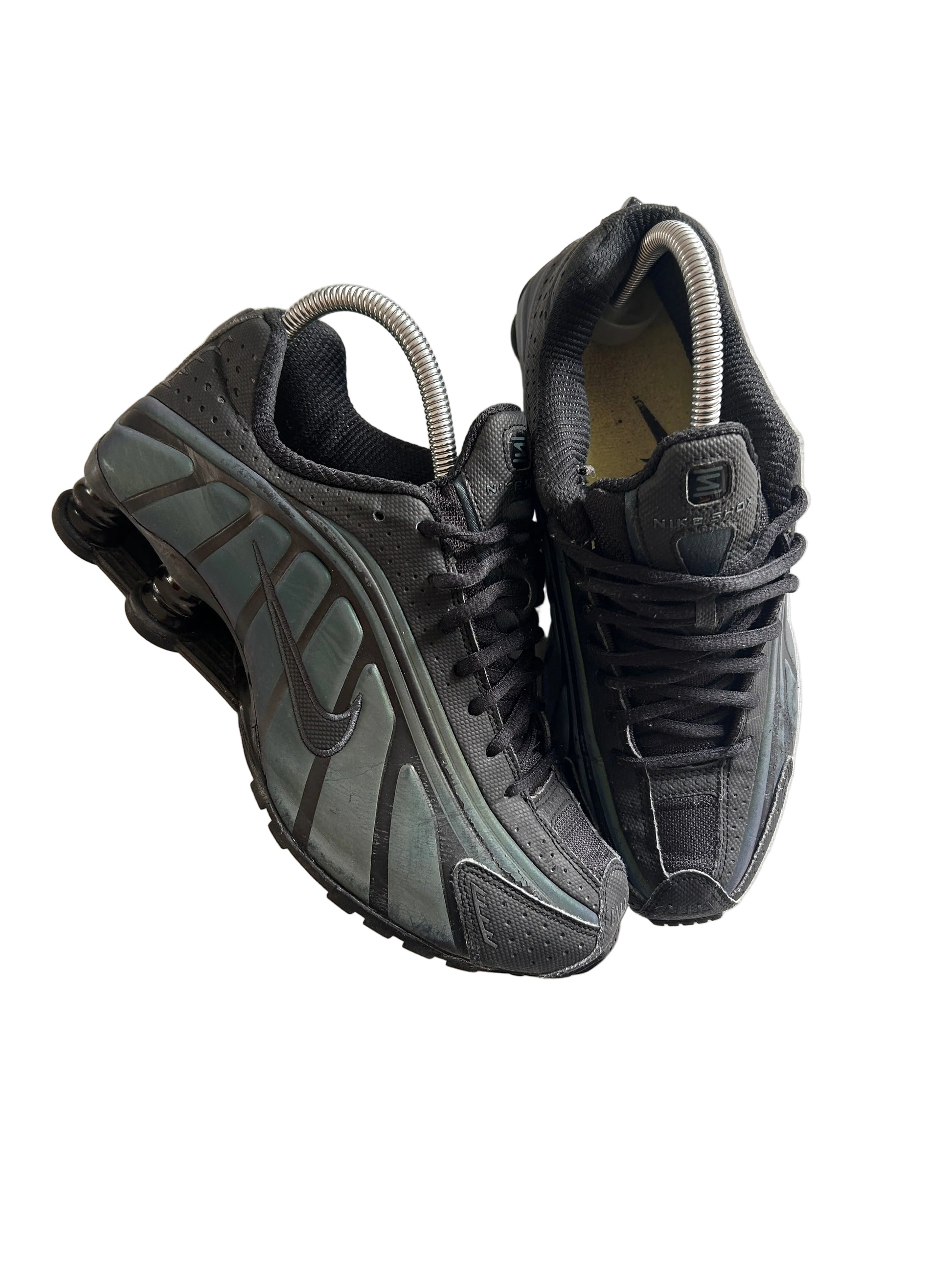NIKE SHOX R4 REFLECTIVE SE (39EU)
