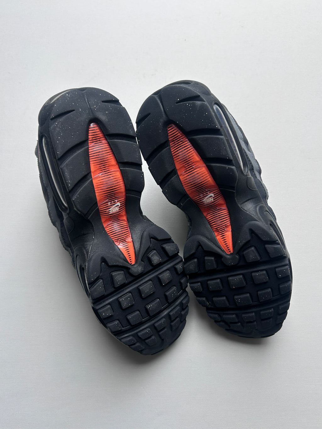 AIR MAX 95 “BLACK/ORANGE” 42EU