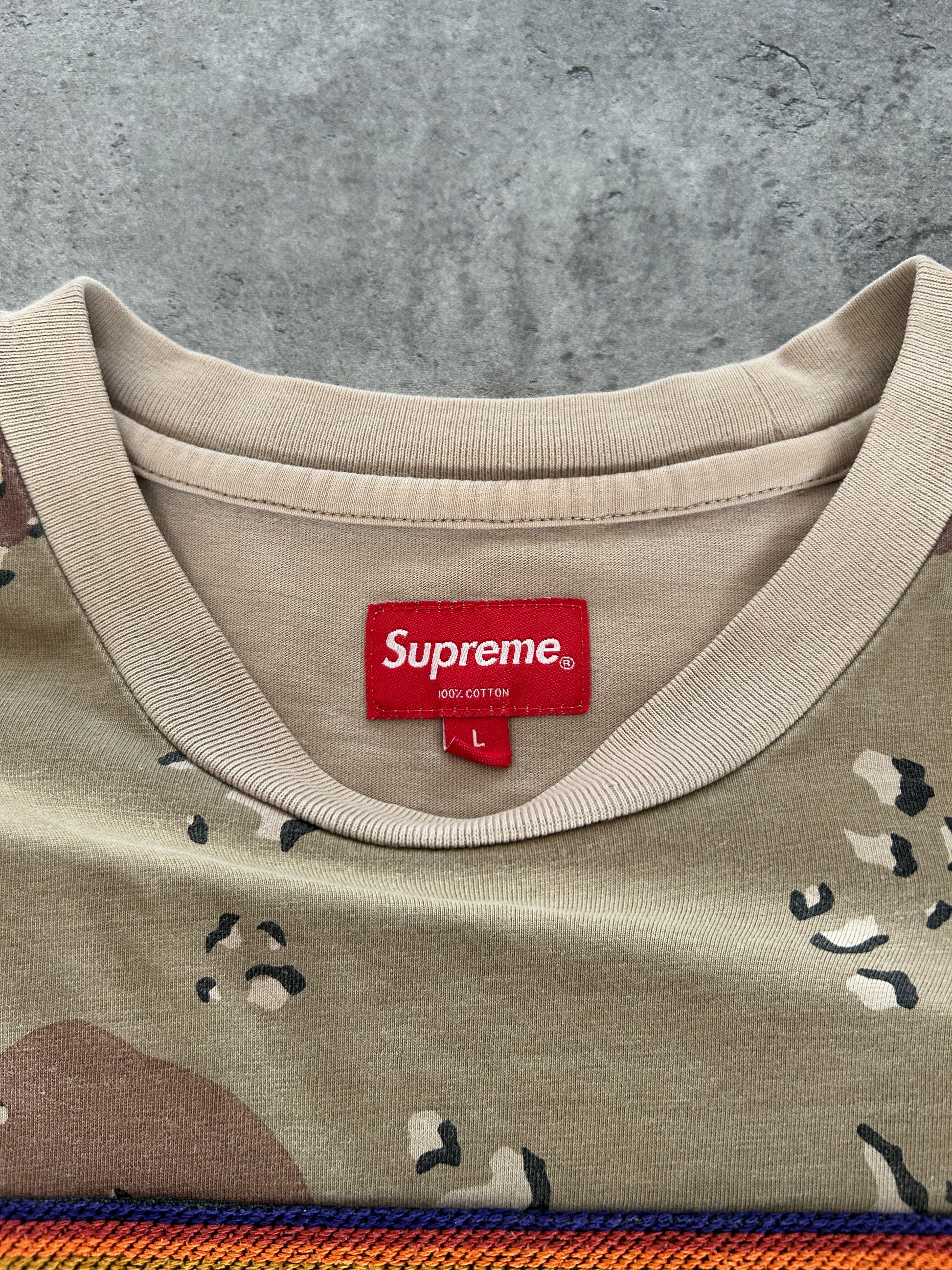 SUPREME NEEDLEPOINT PATCH DESERT CAMO LS (L)