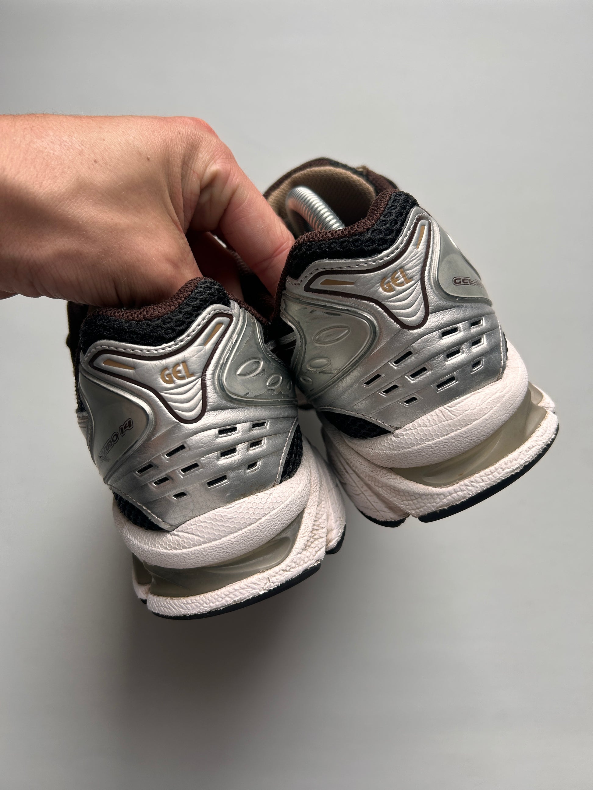 ASICS GEL KAYANO 14 “SILVER/BROWN” 44EU