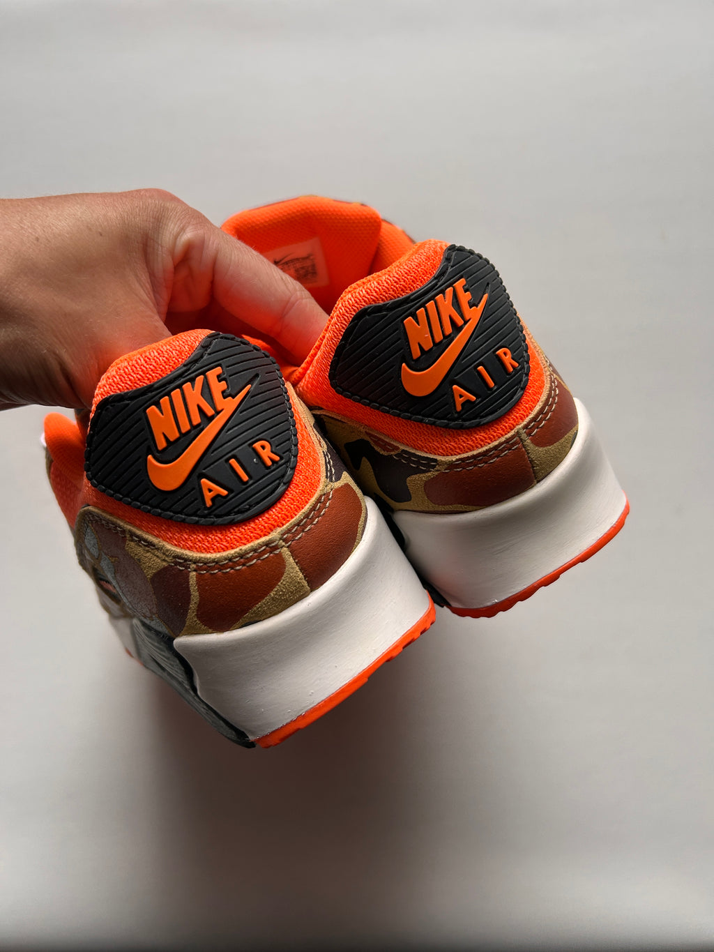 AIR MAX 90 “ORANGE DUCK CAMO” 46EU