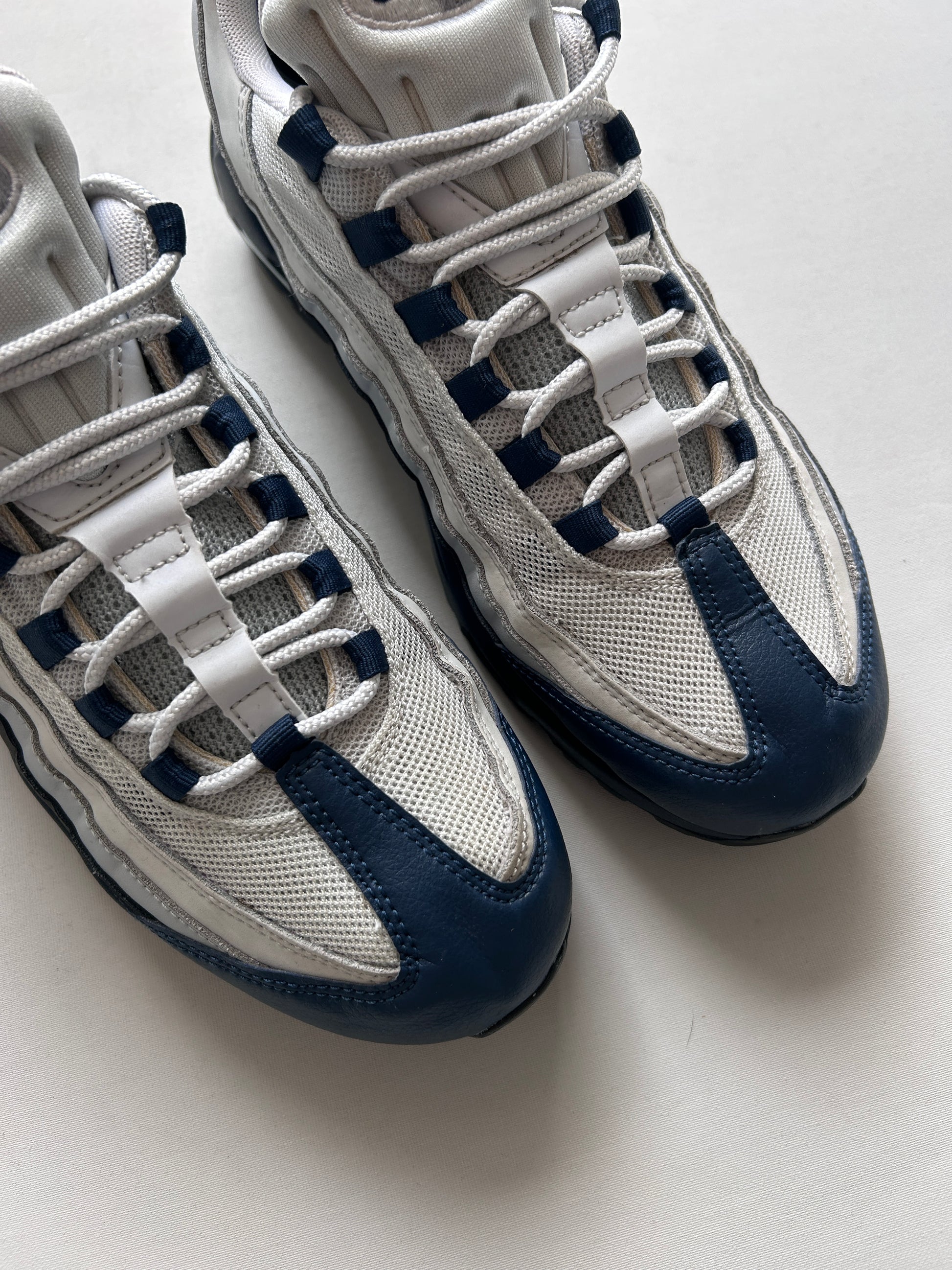 AIR MAX 95 “WHITE NAVY” 44EU