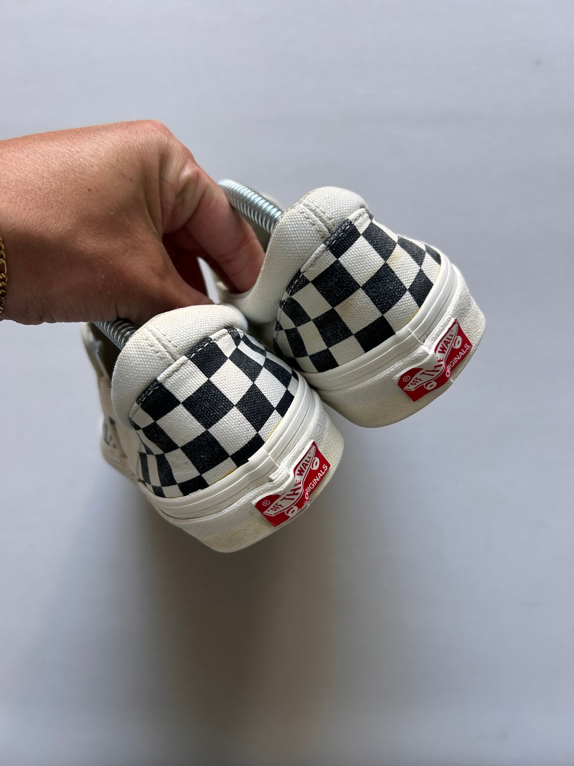 VANS CHECKER SLIP ONS (42,5EU)