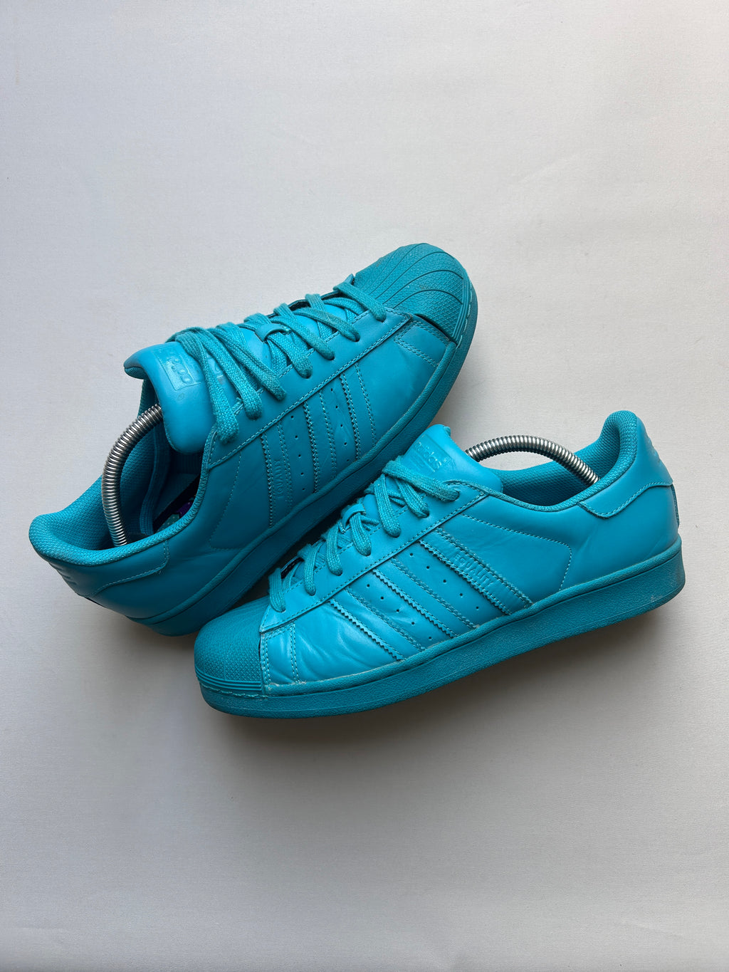 PHARELL SUPERSTAR TURQUOISE (44EU)