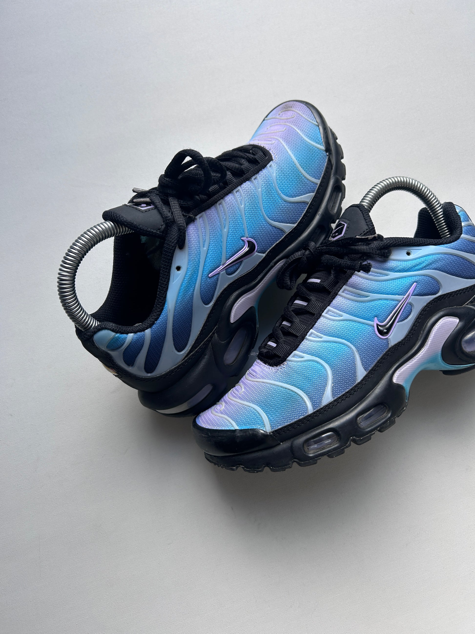 AIR MAX PLUS “BLACK HYDRANGEAS” 37,5EU