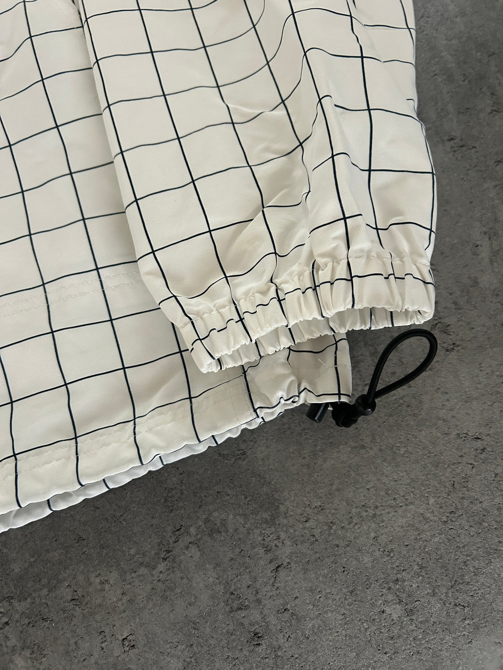 SUPREME HEAVY NYLON PULLOVER (M)