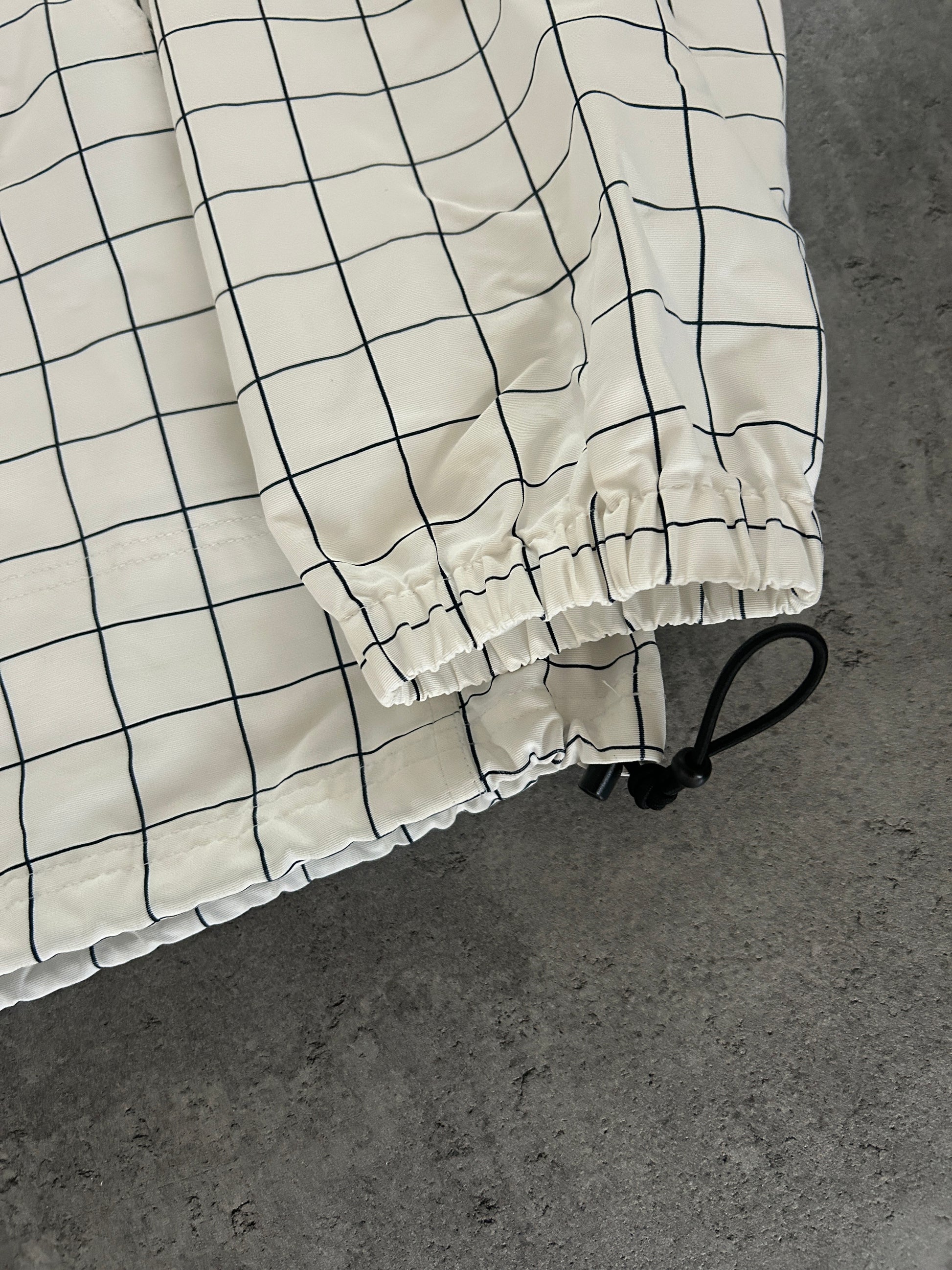 SUPREME HEAVY NYLON PULLOVER (M)