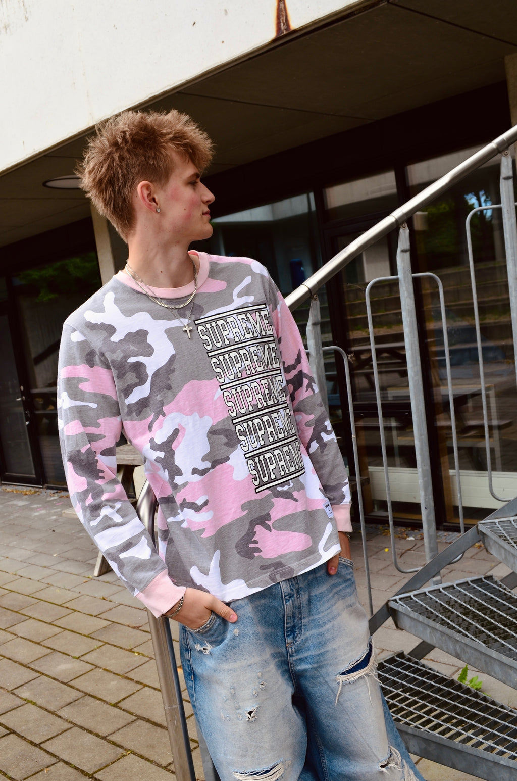 SUPREME STACKED LONGSLEEVE (L)