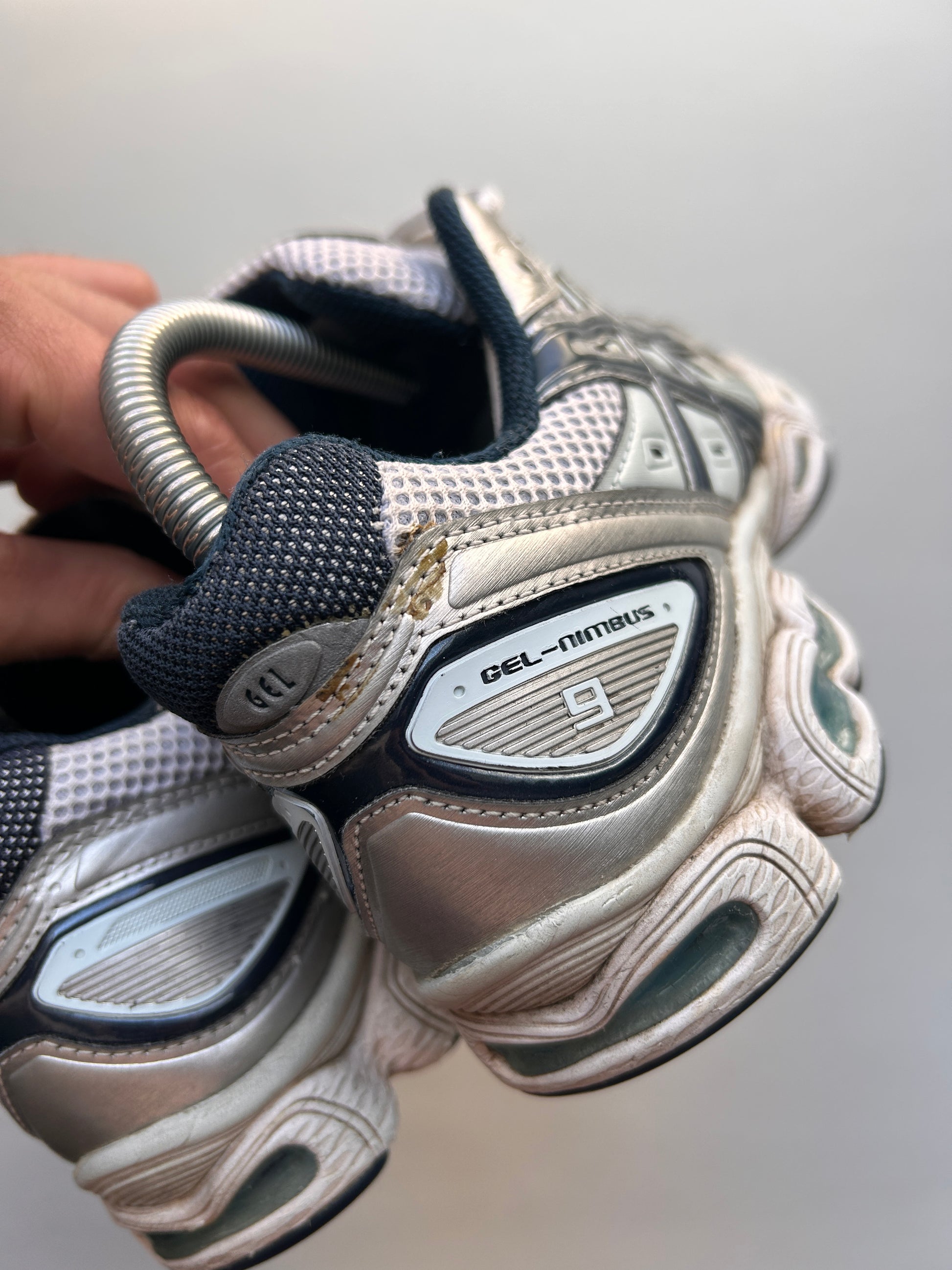 ASICS GEL NIMBUS “CHROME/BLUE” 39,5EU