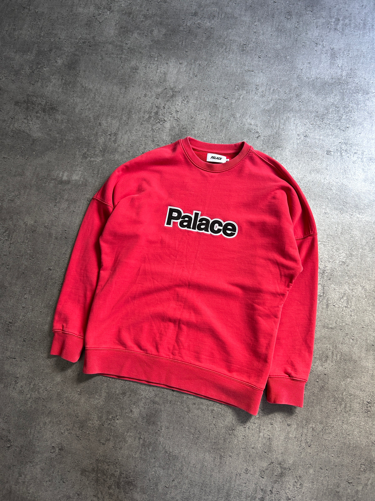 PALACE WORLD CREWNECK (L)