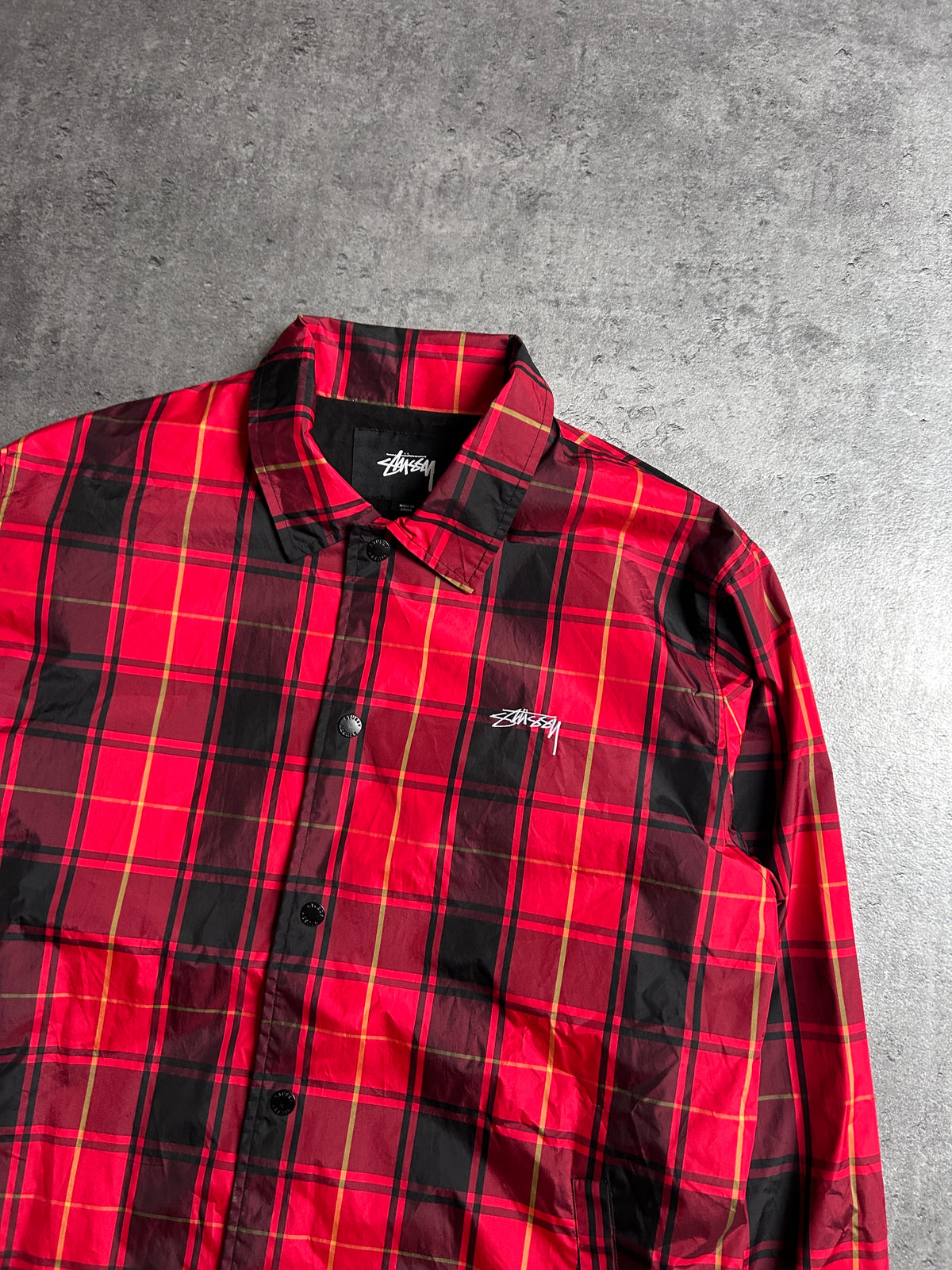 STÜSSY RED PLAID COACH JACKET (L)