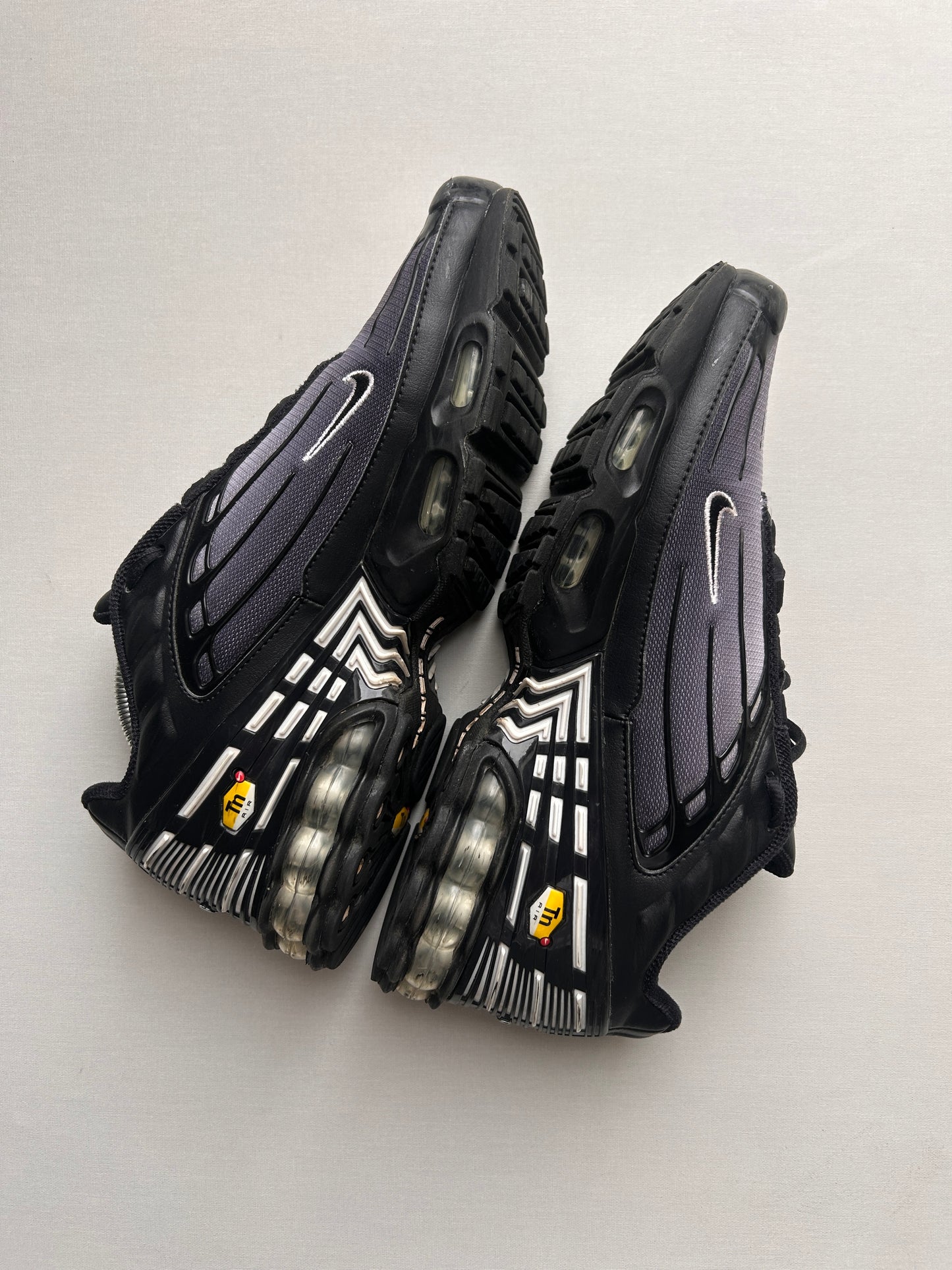 AIR MAX PLUS 3 “BLACK/GREY” 43EU