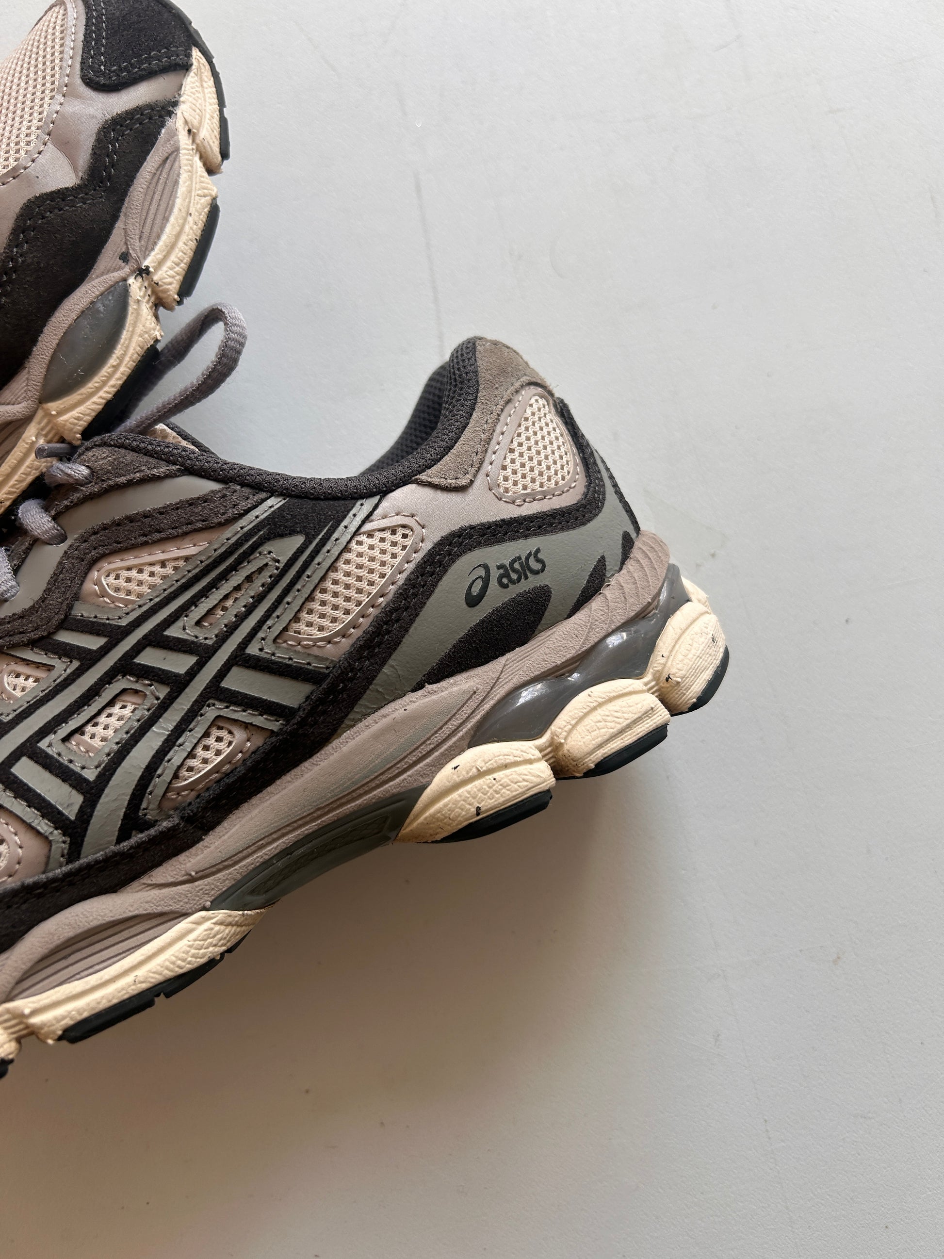 ASICS GEL NYC “GREY/WHITE” 39EU