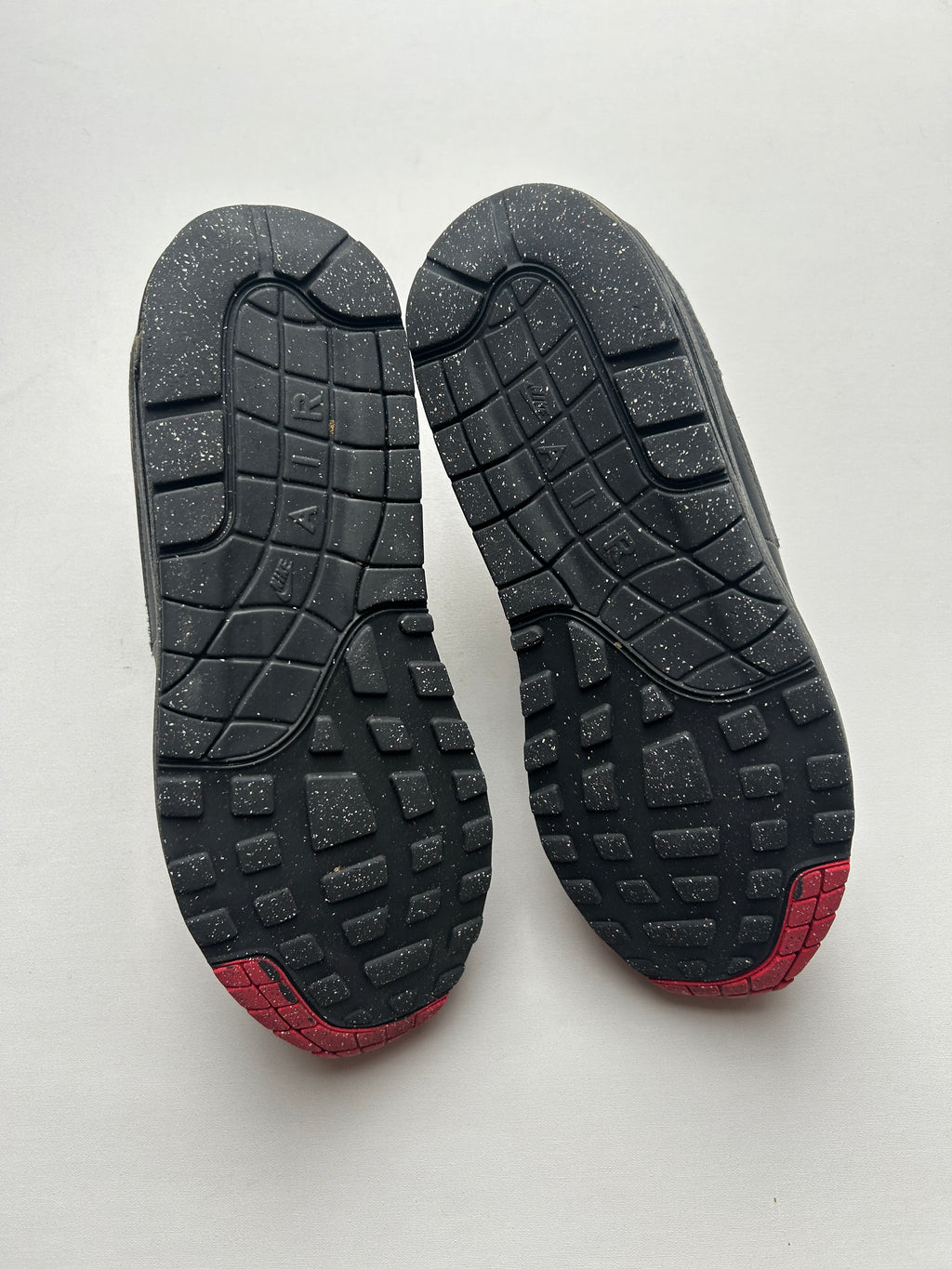 AIR MAX 1 “BLACK/RED” 44EU