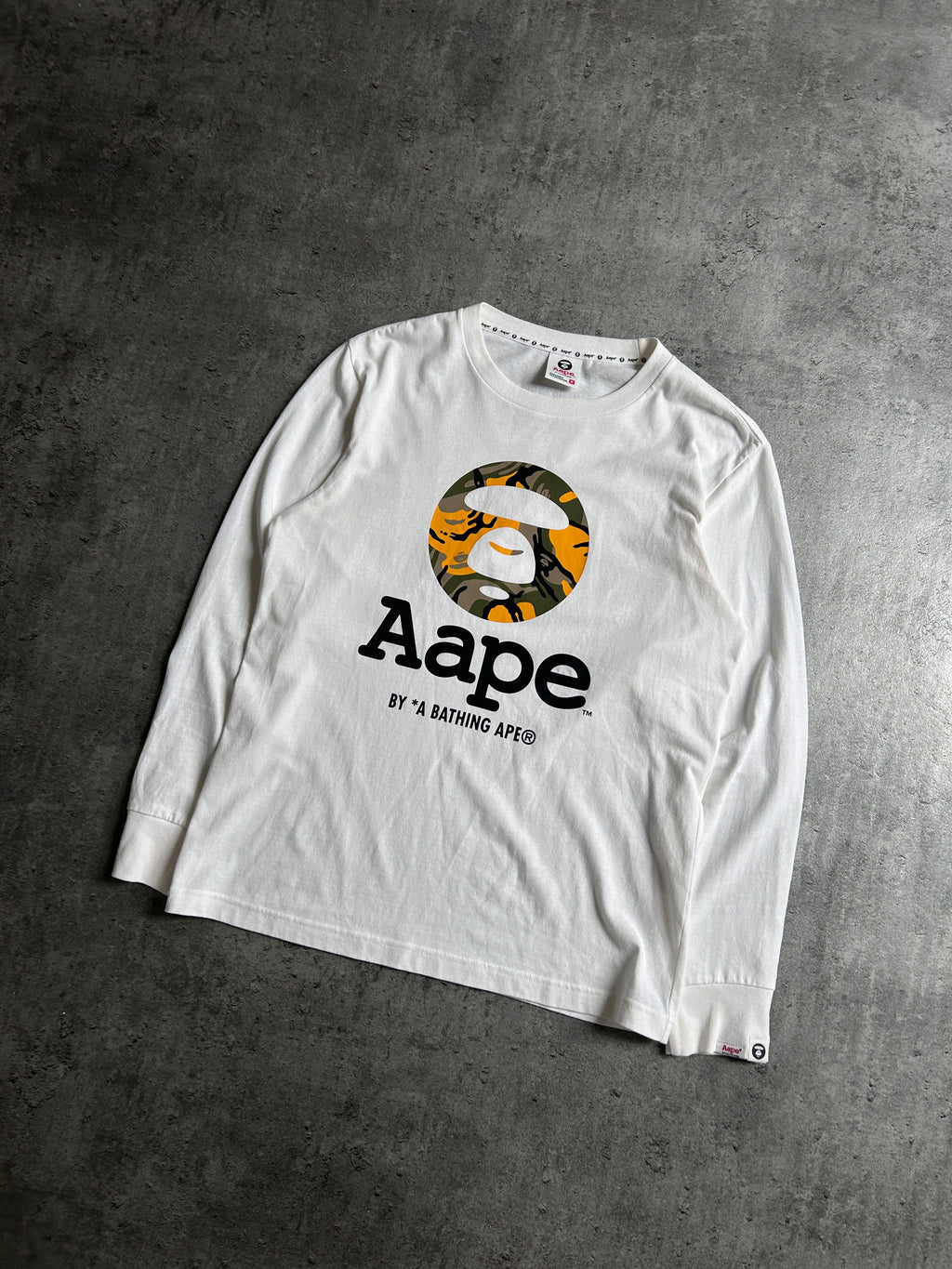 AAPE LONGSLEEVE (M)