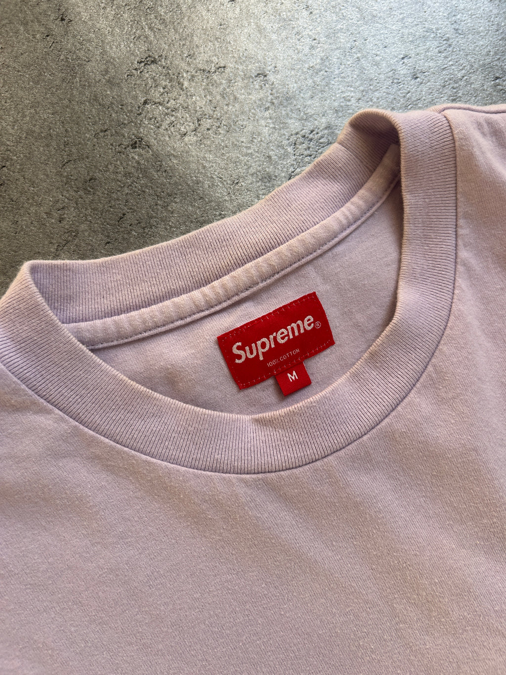 SUPREME APPLIQUE ARC TEE (M)