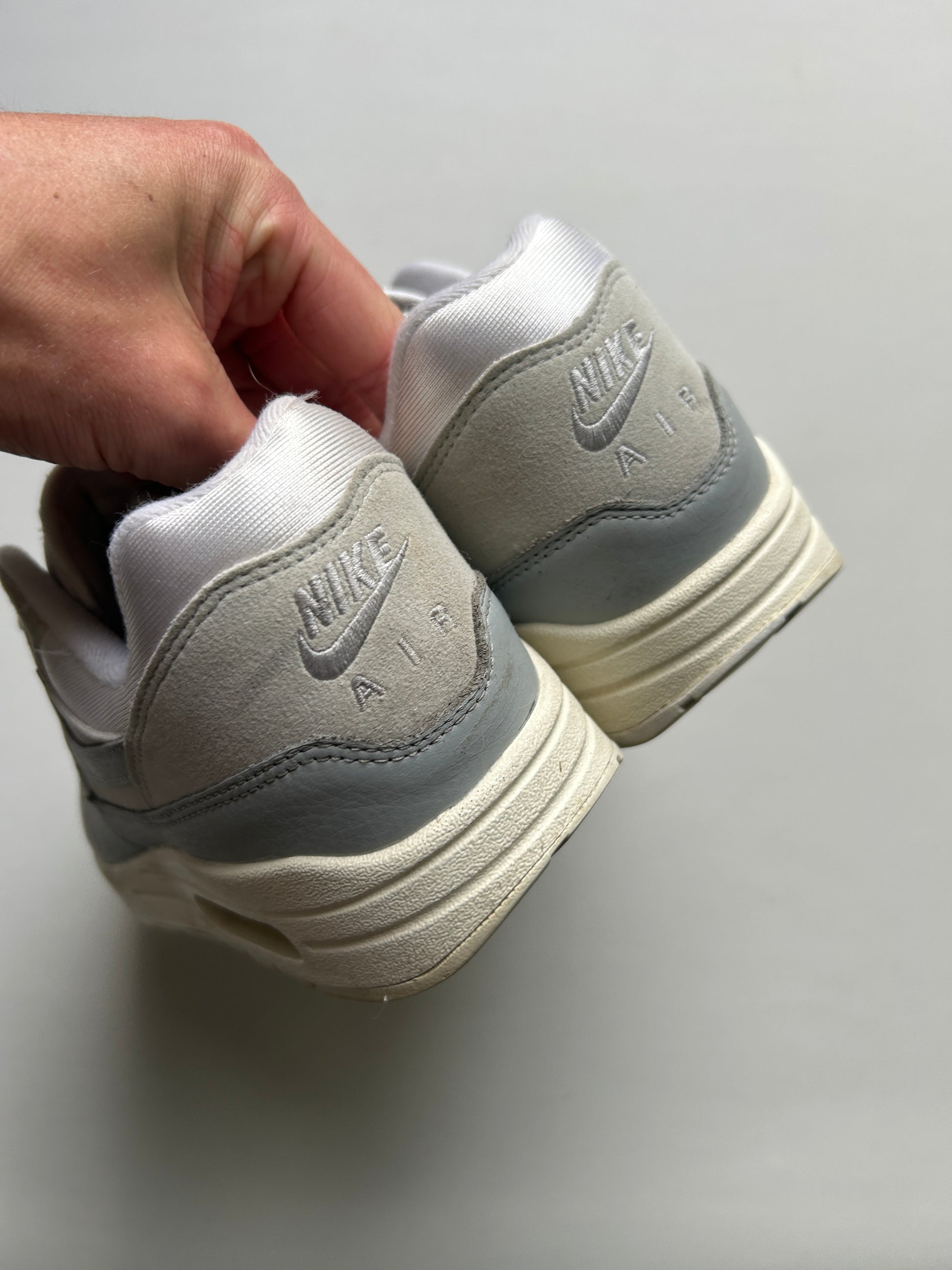 AIR MAX 1 “PURE PLATINIUM” 45EU