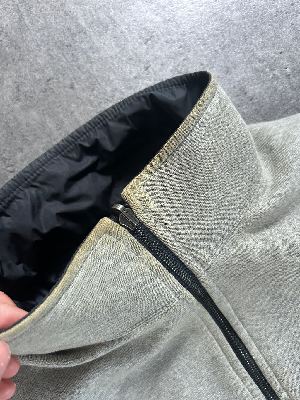 PRADA REVERSIBLE NYLON JACKET (M)