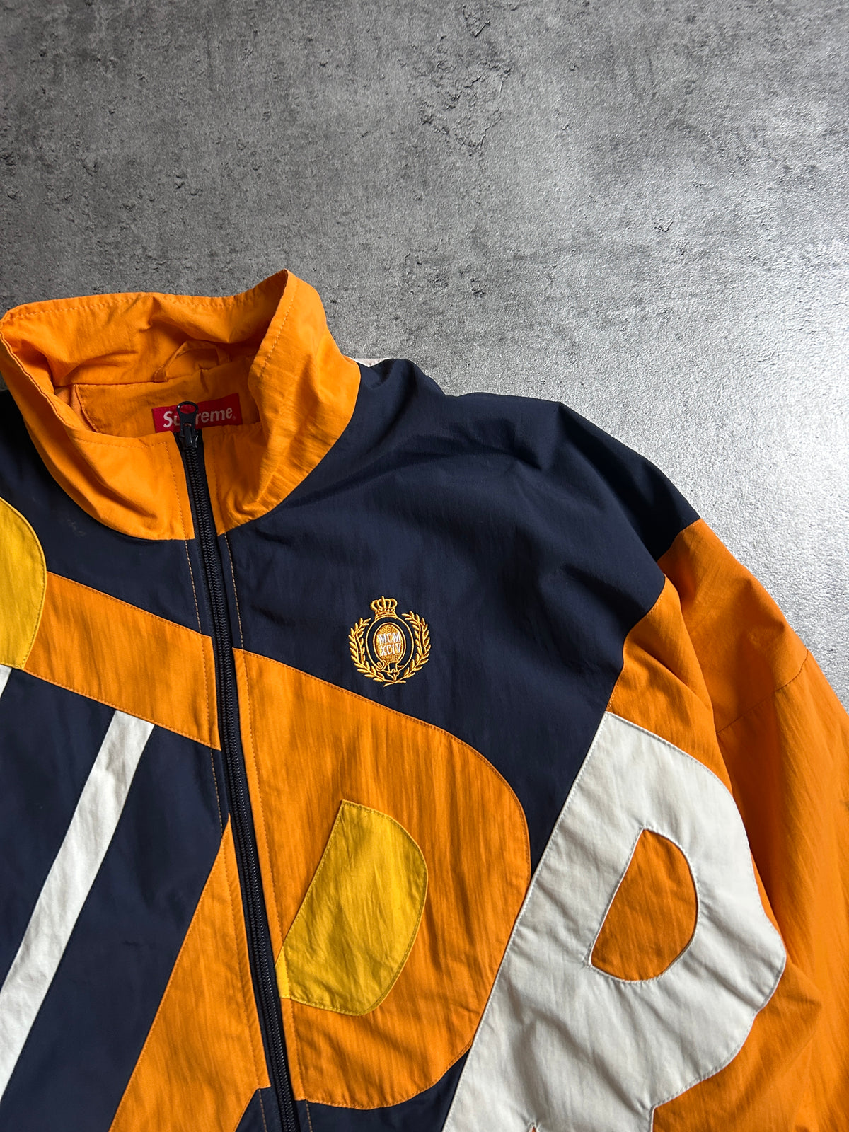 SUPREME BIG LETTER TRACKJACKET (L)