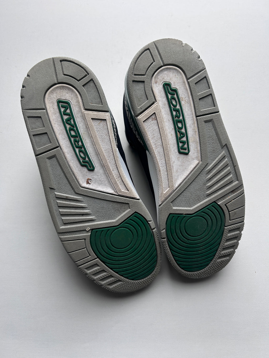 AIR JORDAN 3 “PINE GREEN” 46EU