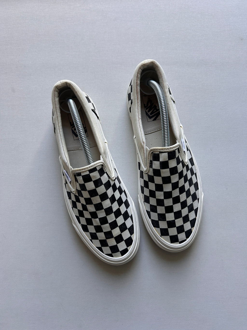 VANS CHECKER SLIP ONS (42,5EU)