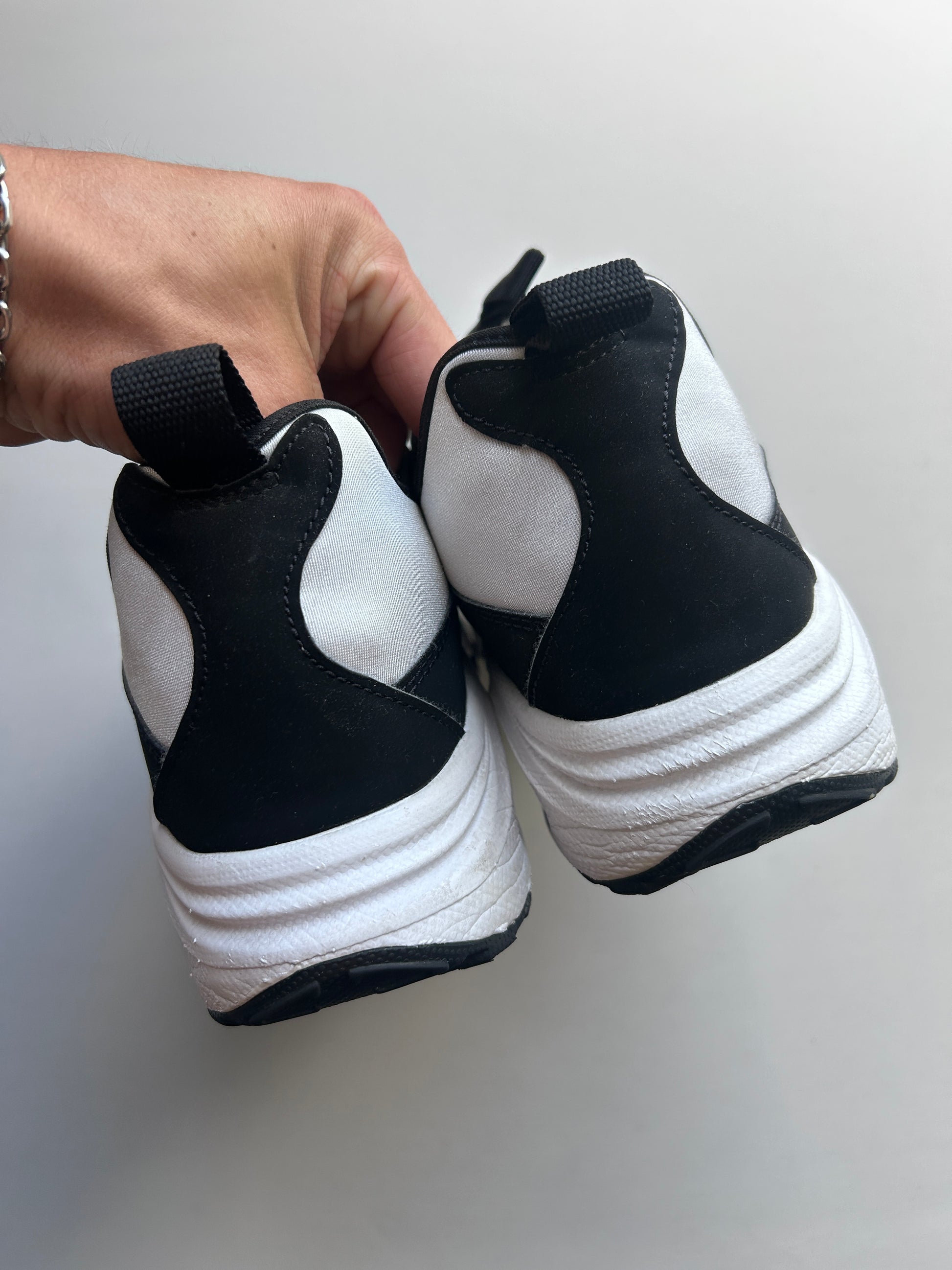 AIR MAX SNDR X CDG “WHITE/BLACK” 45EU