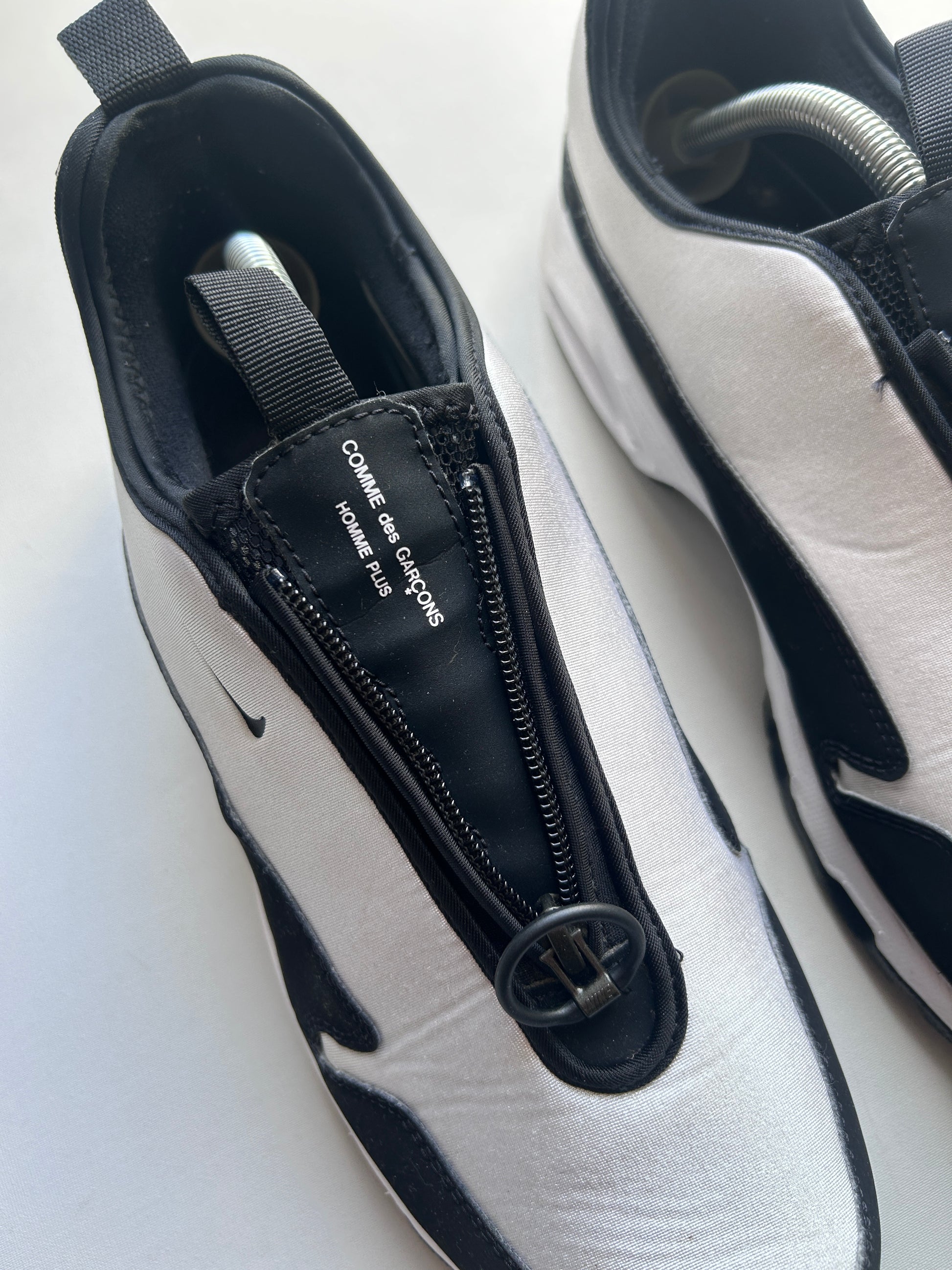 AIR MAX SNDR X CDG “WHITE/BLACK” 45EU