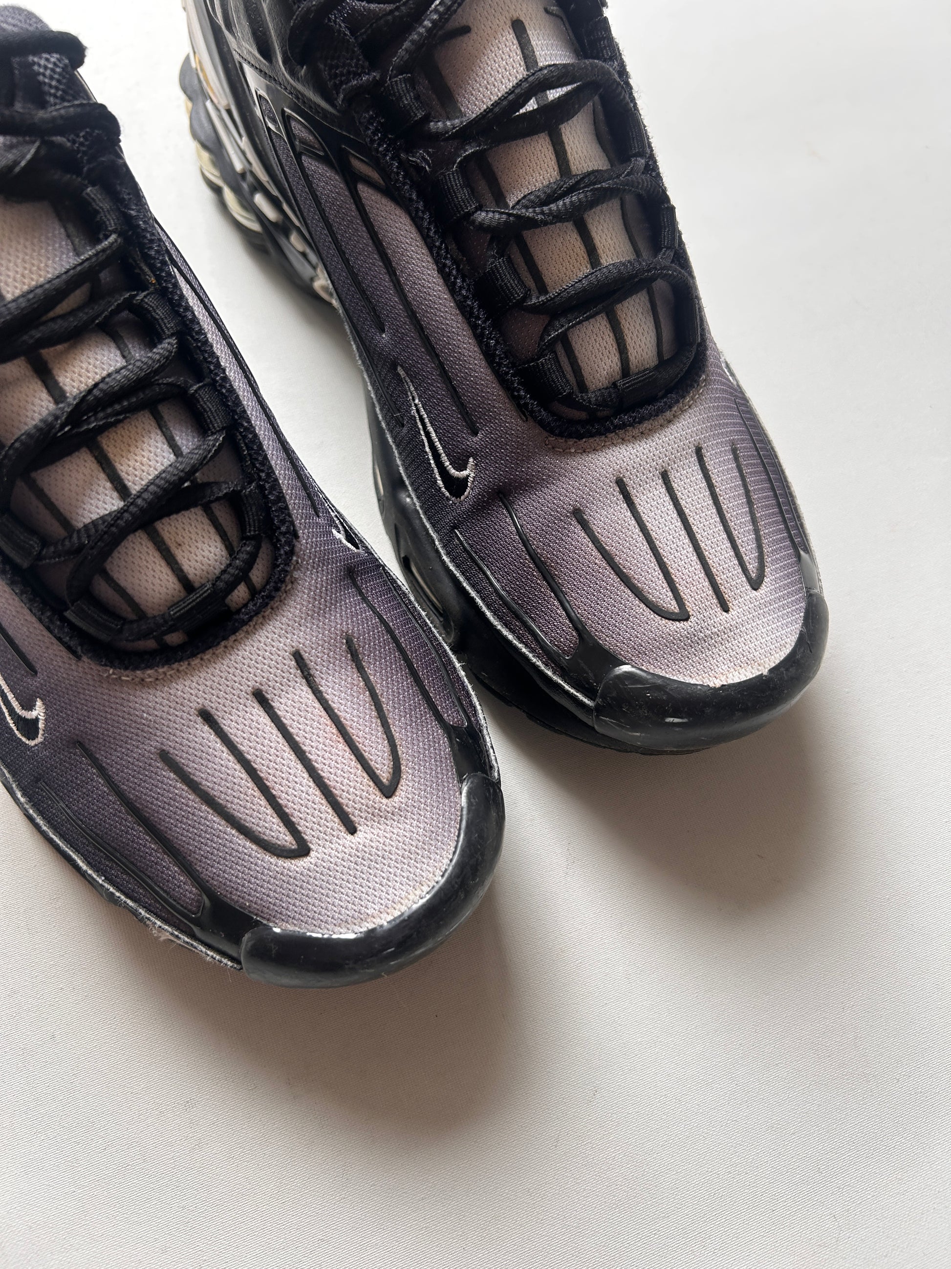 AIR MAX PLUS 3 “GREY/BLACK” 45,5EU