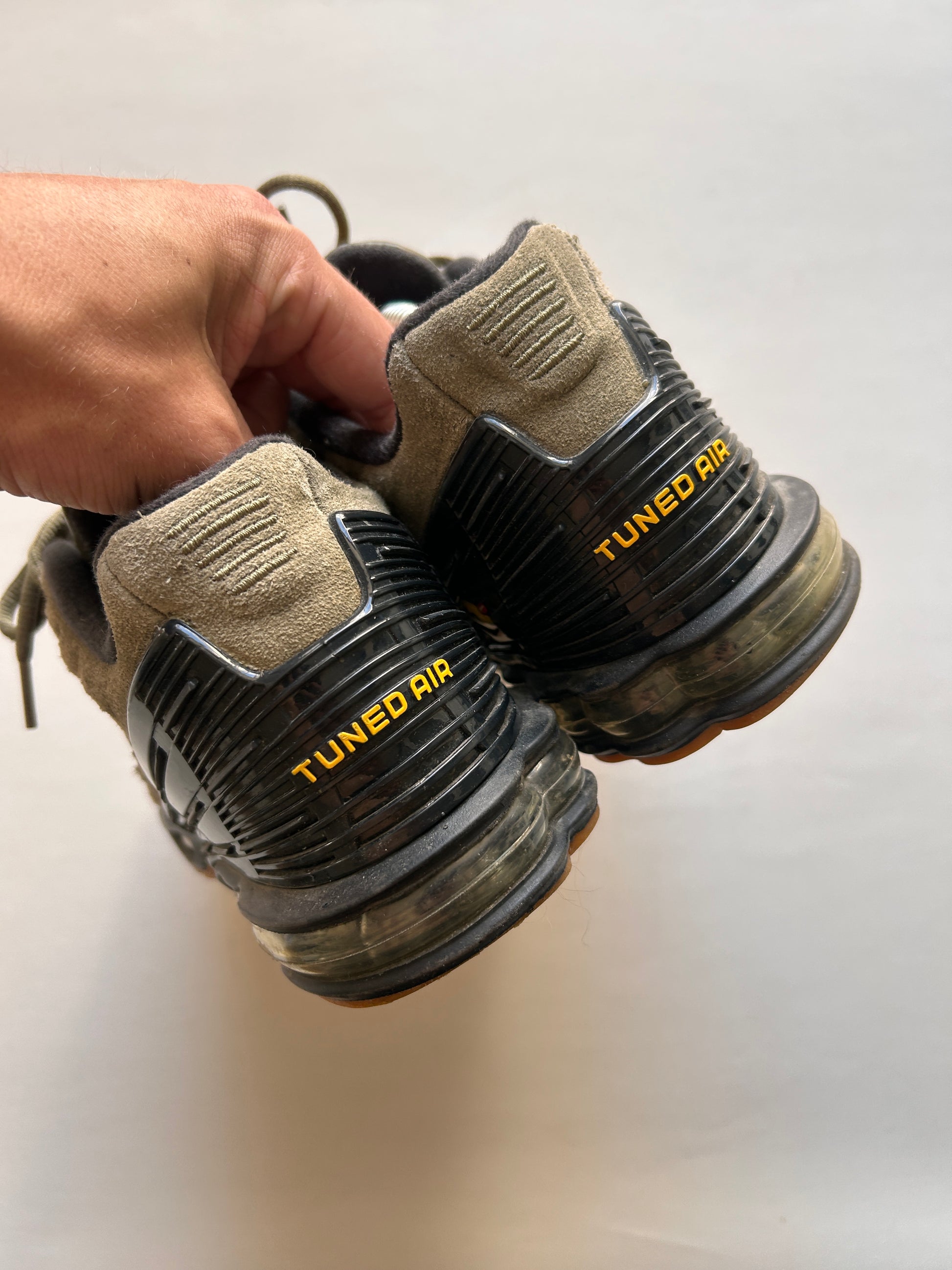 AIR MAX PLUS 3 “OLIVE” 43EU