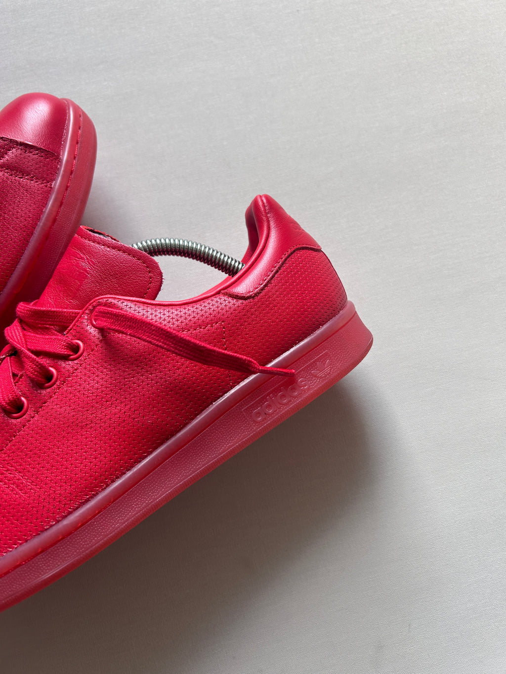 ADIDAS STAN SMITH SUPERCOLOR (42EU)