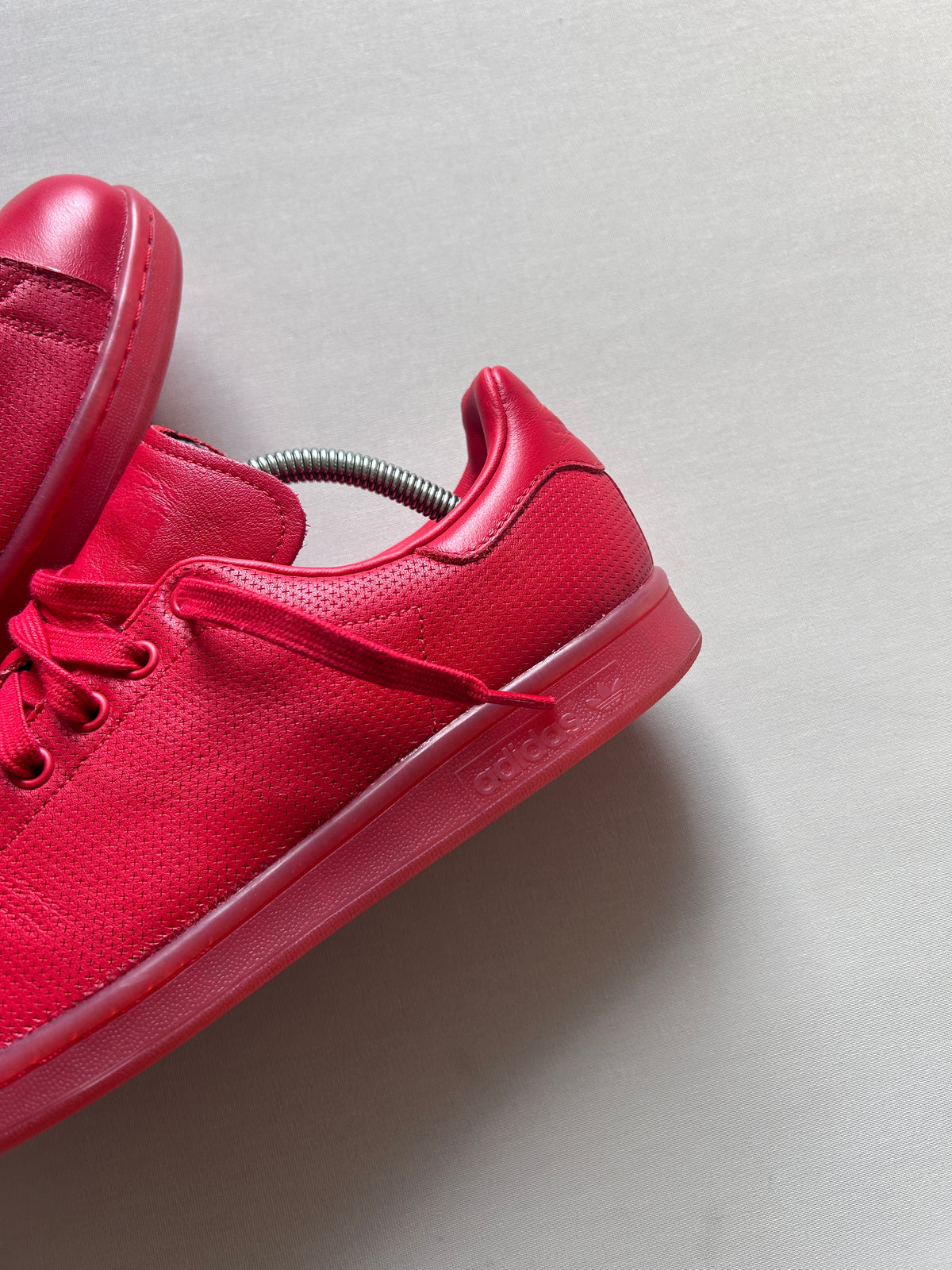 ADIDAS STAN SMITH SUPERCOLOR (42EU)