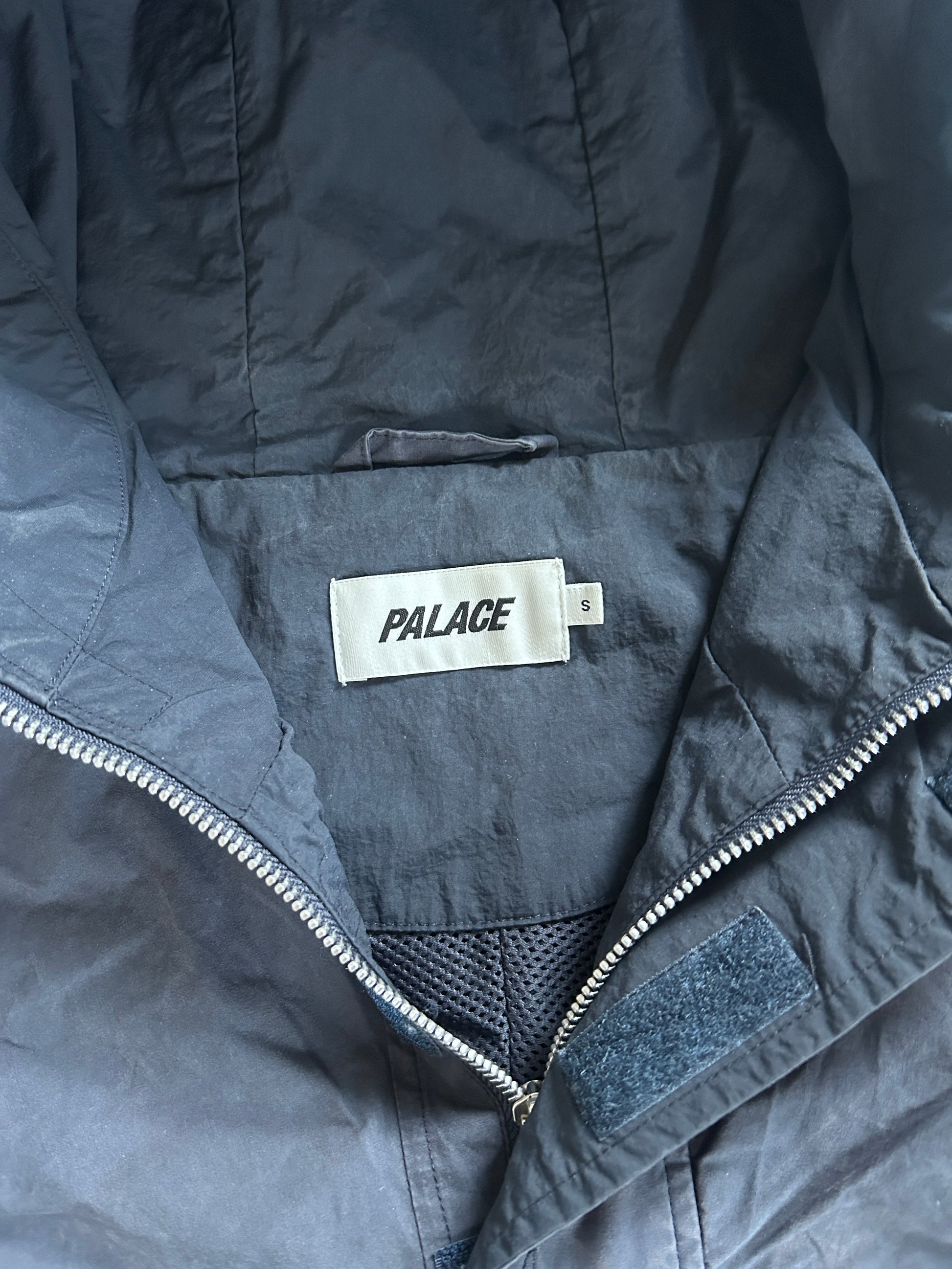 PALACE GASSY PULLOVER JACKET SS20 (M)