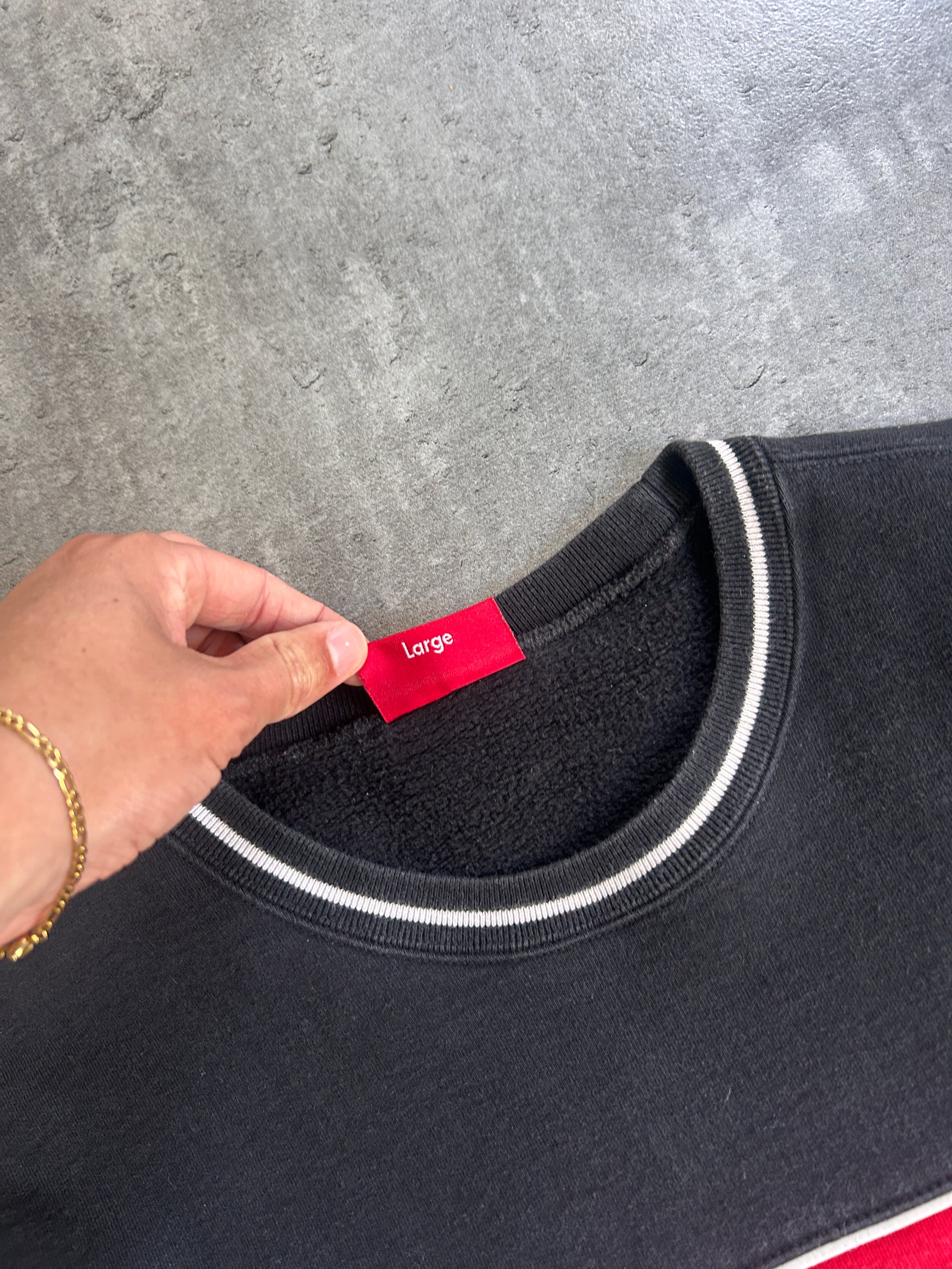SUPREME PIPING CREWNECK (L)