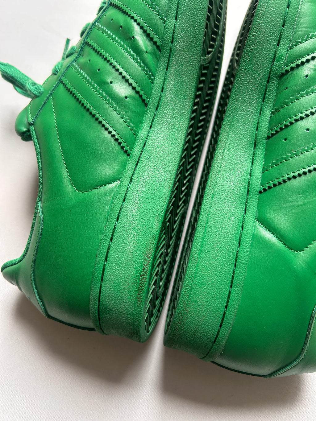 ADIDAS SUPERSTAR X PHARELL (45,5EU)