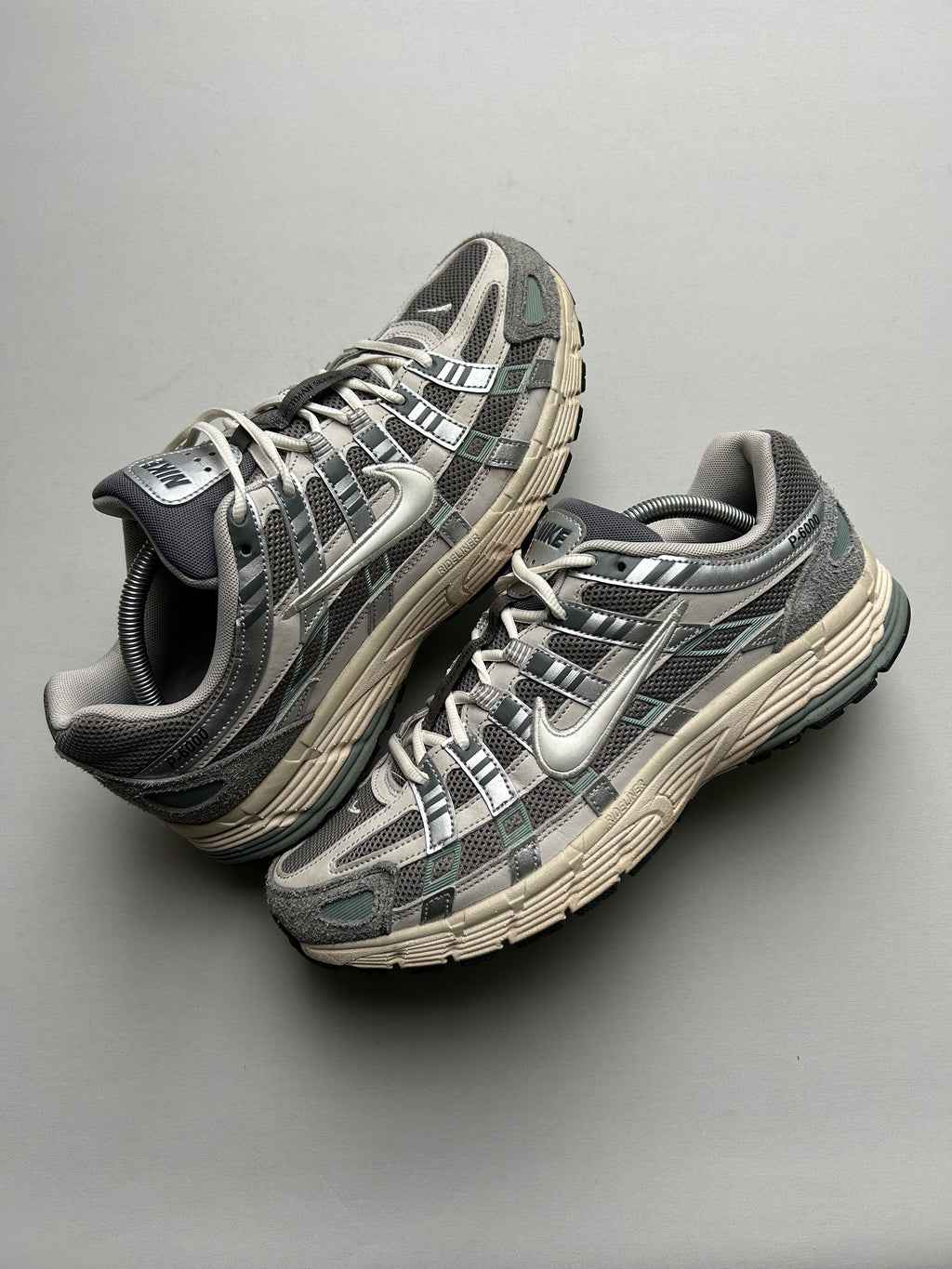 NIKE P6000 “FLAT PEWTER” 45EU