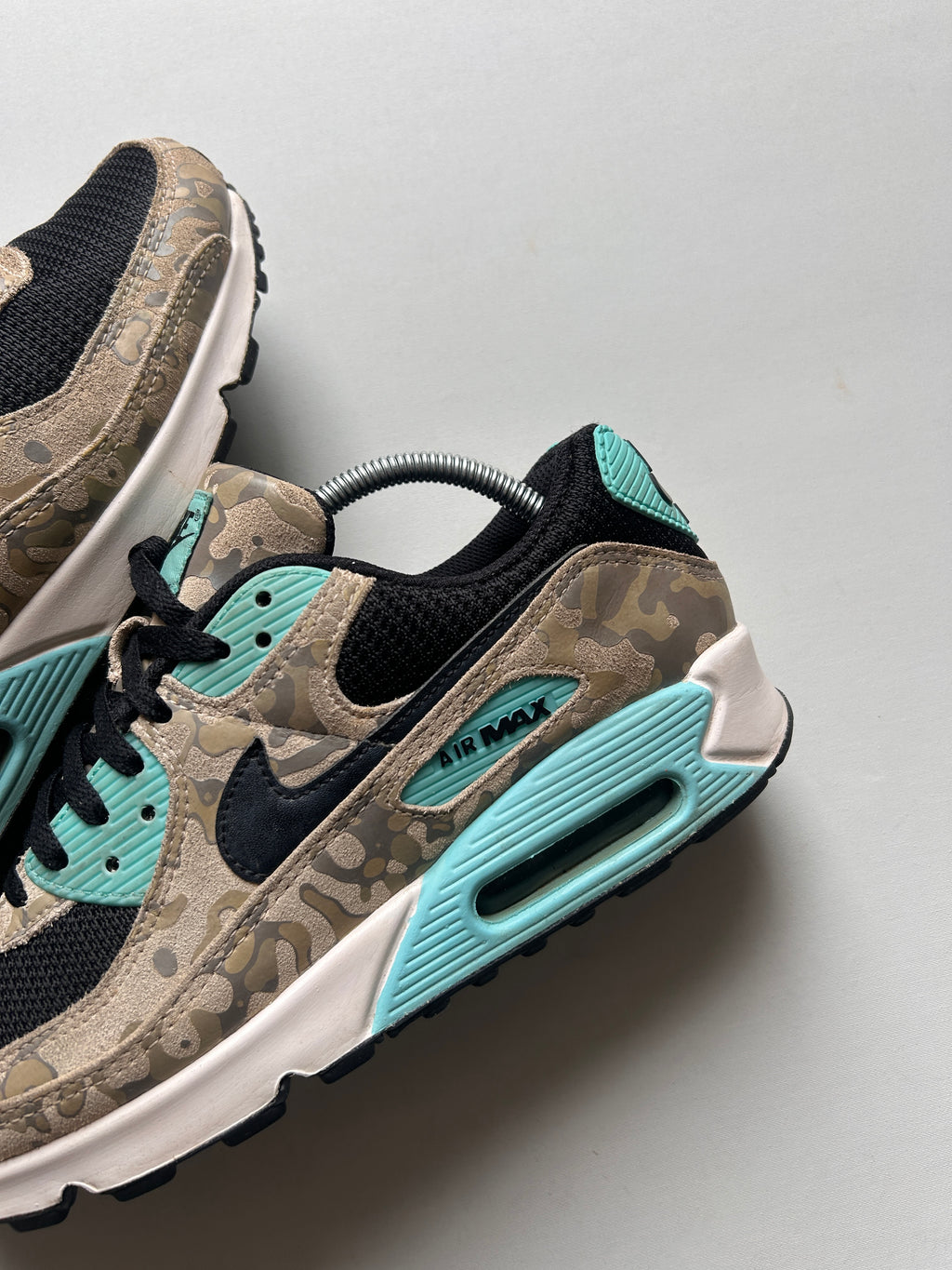 AIR MAX 90 CAMO “AURORA GREEN” 42,5EU