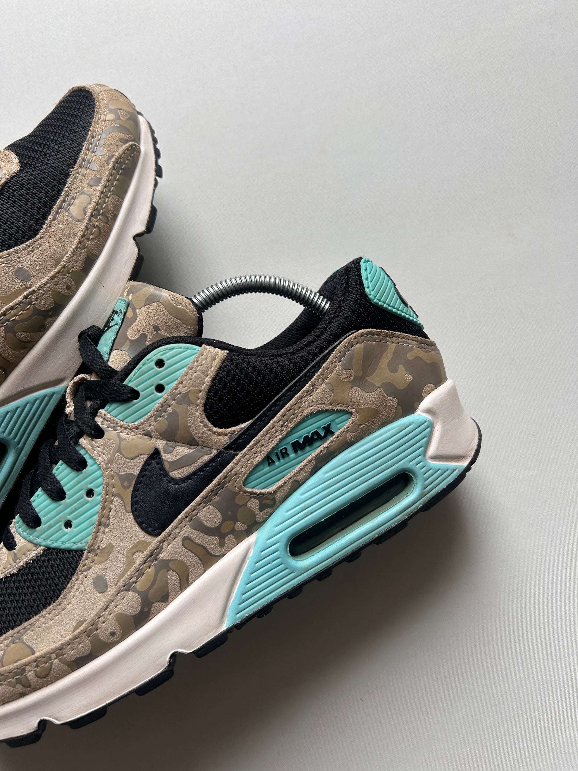 AIR MAX 90 CAMO “AURORA GREEN” 42,5EU