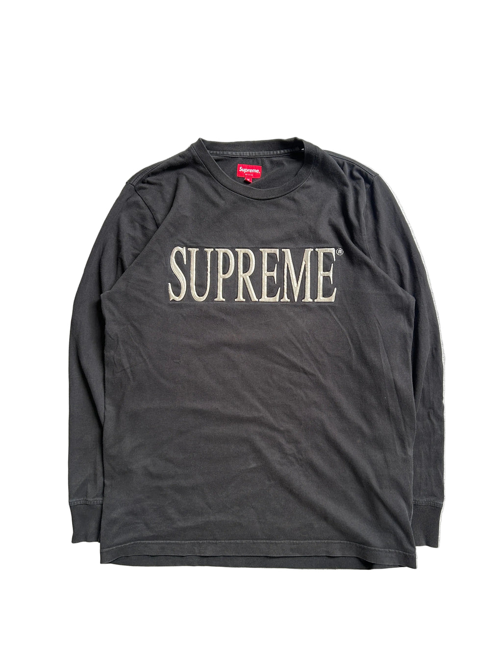SUPREME GOLD LOGO LONGSLEEVE (M)