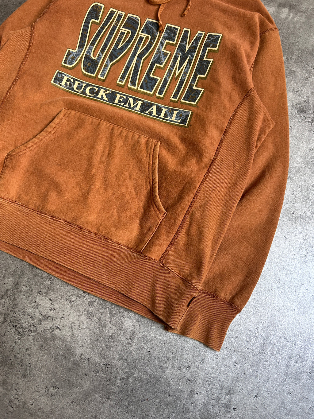 SUPREME FUCK EM ALL PAISLEY HOODIE (M)