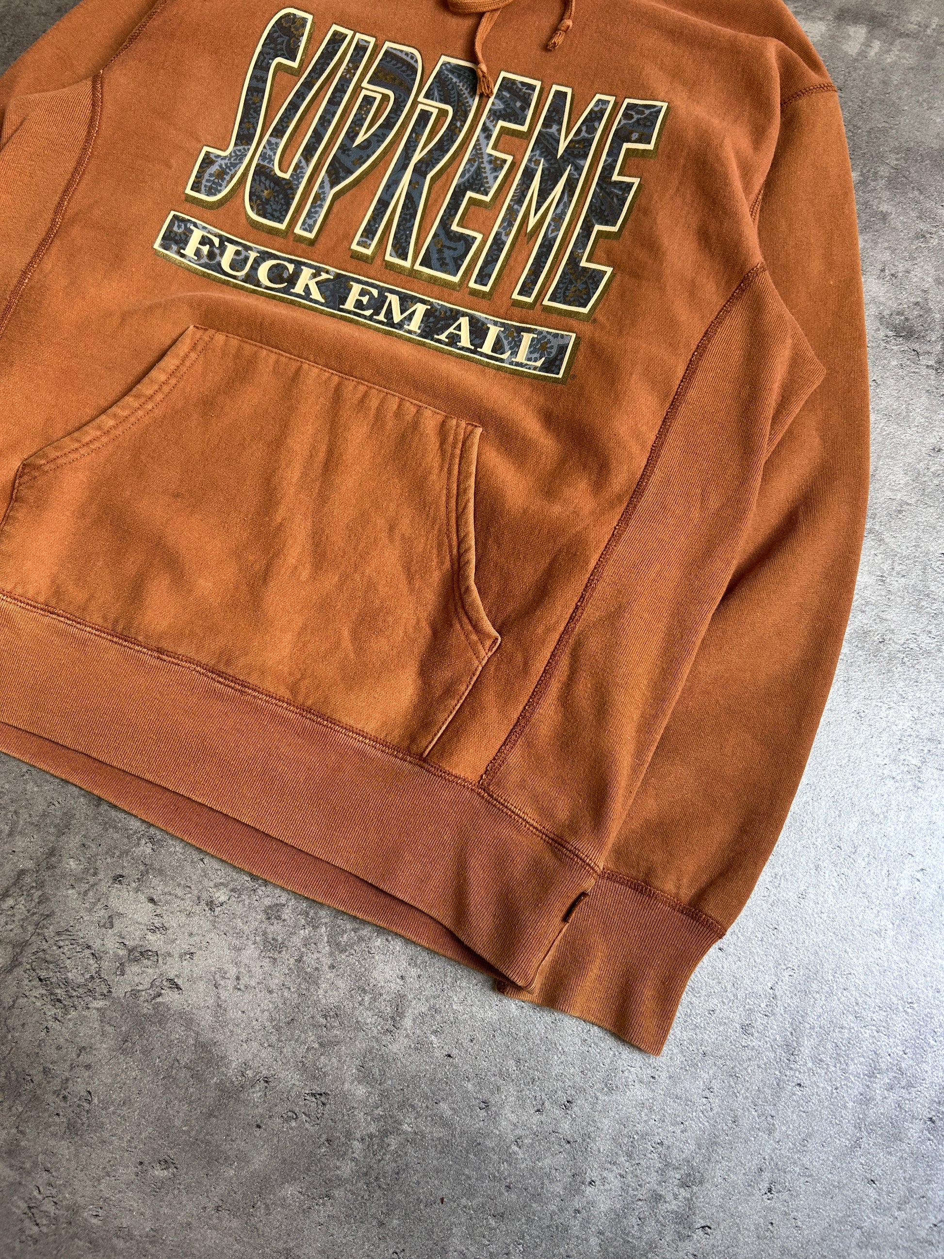 SUPREME FUCK EM ALL PAISLEY HOODIE (M)