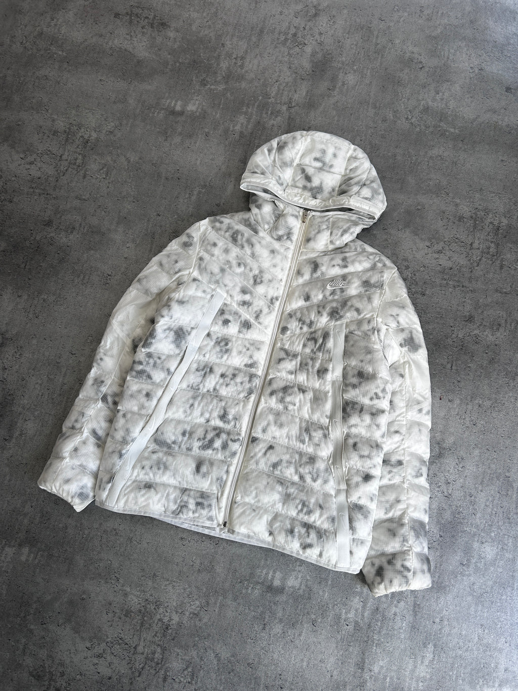NIKE MARBLE ECODOWN JACKET (L)