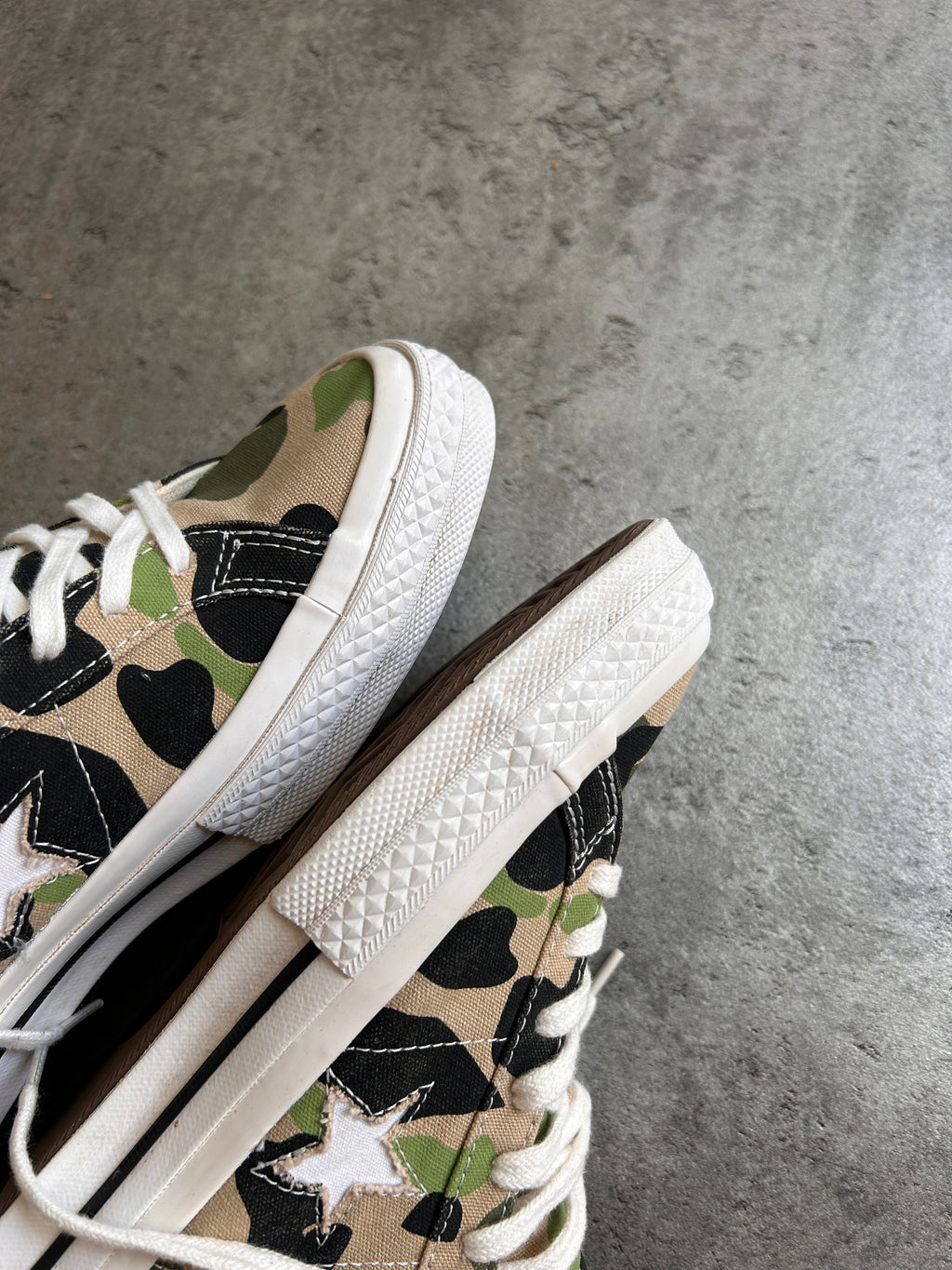 CONVERSE ONE STAR CAMO (42/42.5)
