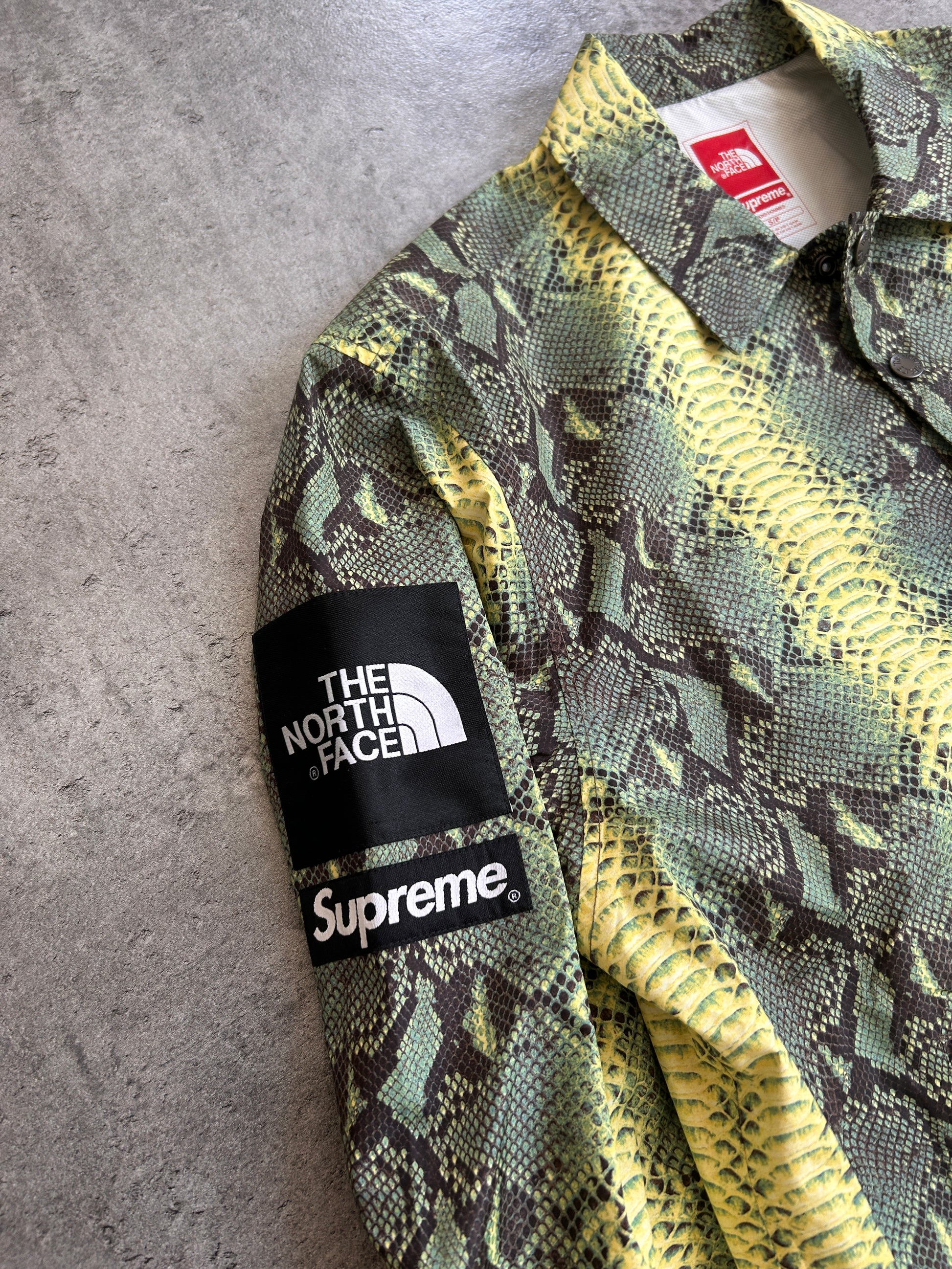 SUPREME X THE NORTH FACE SNAKESKIN JACKET (S)